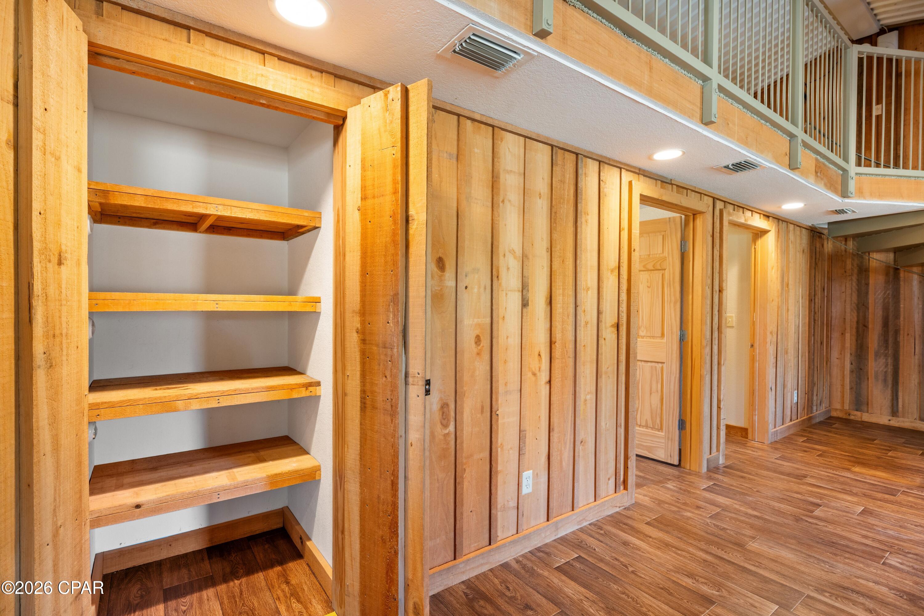 Image 16 For 7020 Capt Lynn Road