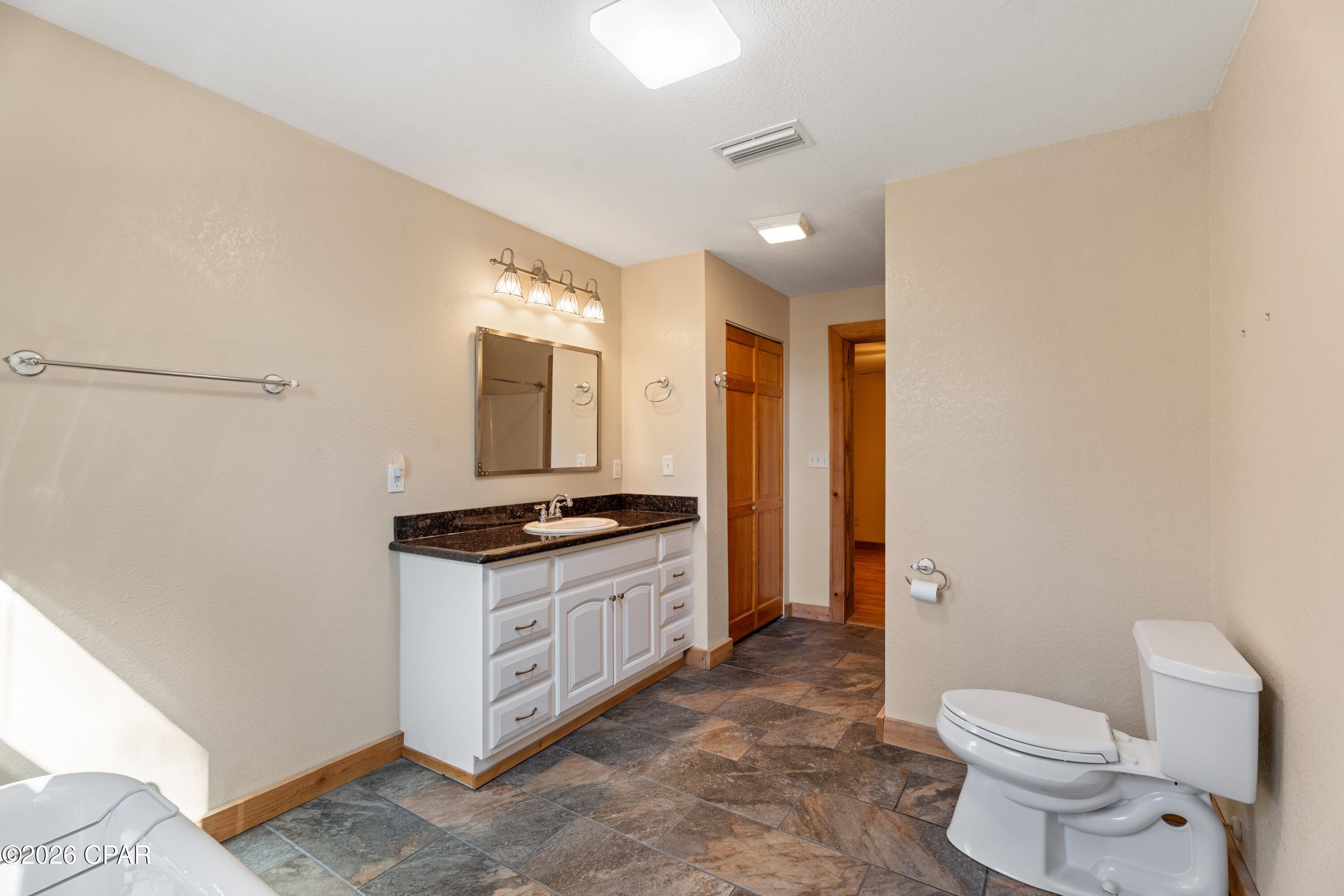 Image 24 For 7020 Capt Lynn Road