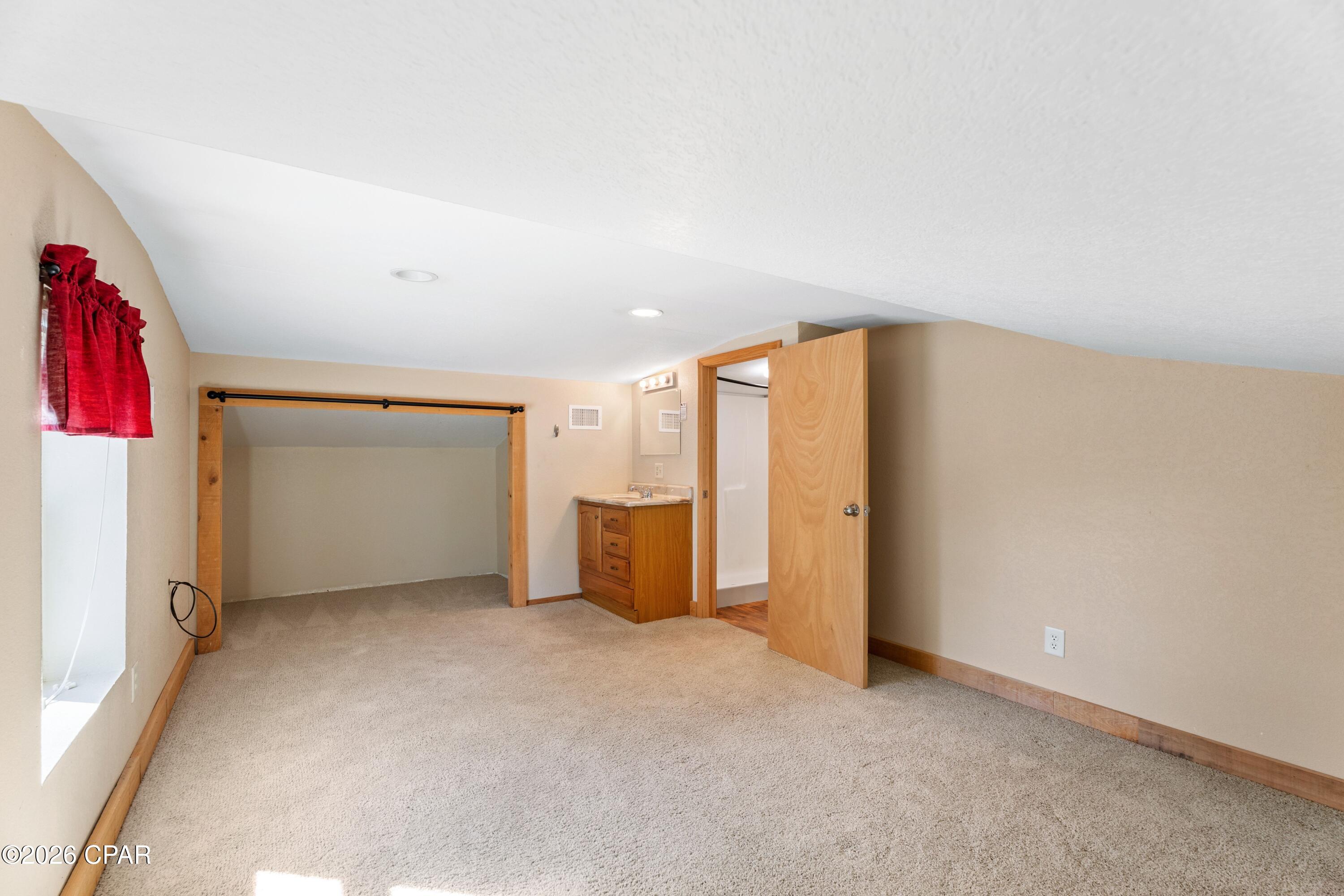 Image 36 For 7020 Capt Lynn Road