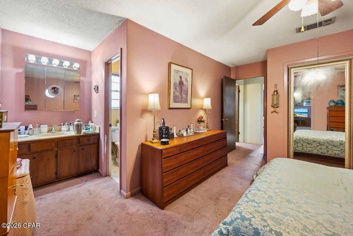 Image 12 For 729 Crestwood Street