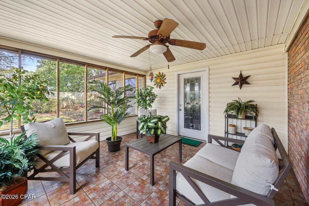 Image 20 For 729 Crestwood Street