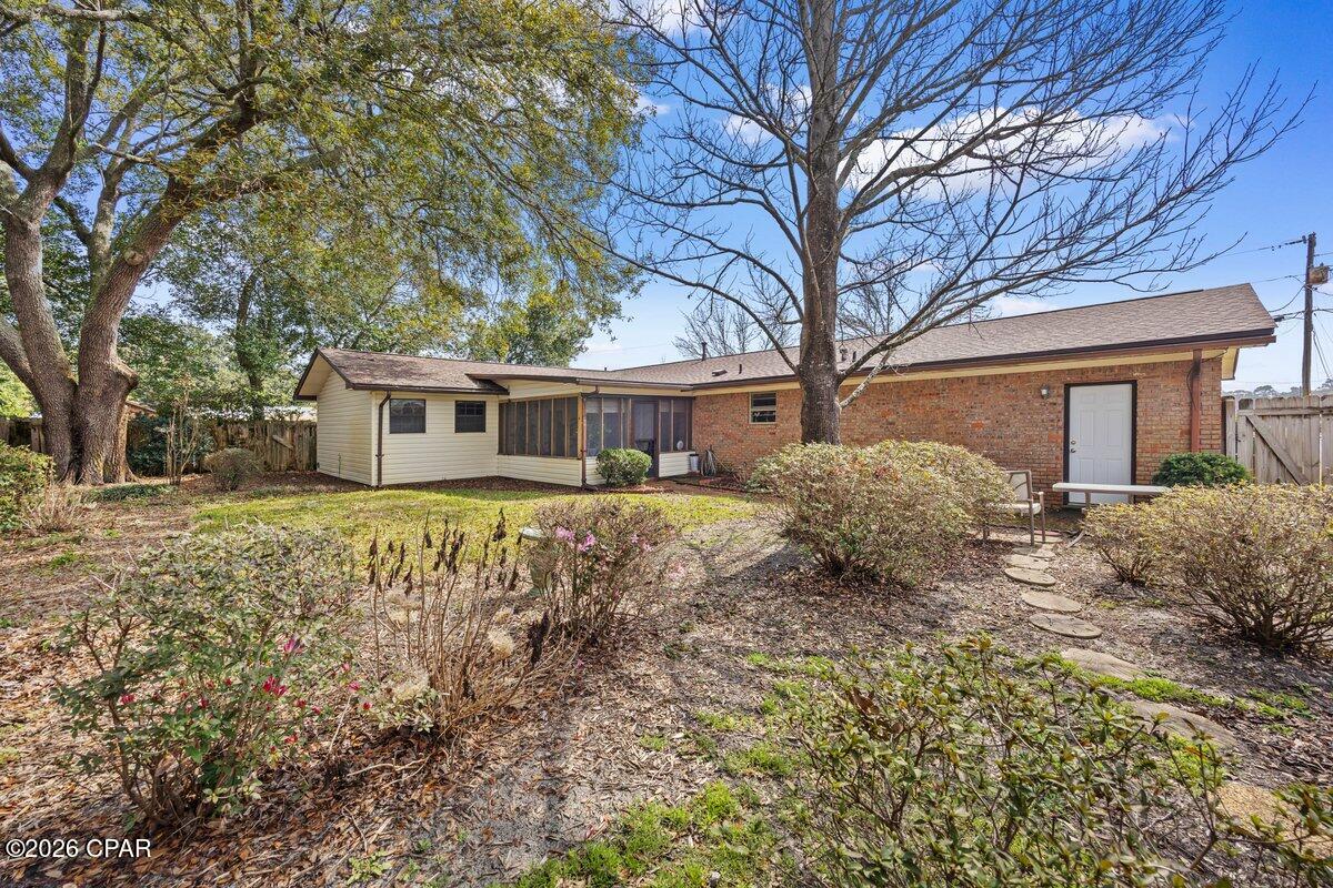 Image 24 For 729 Crestwood Street