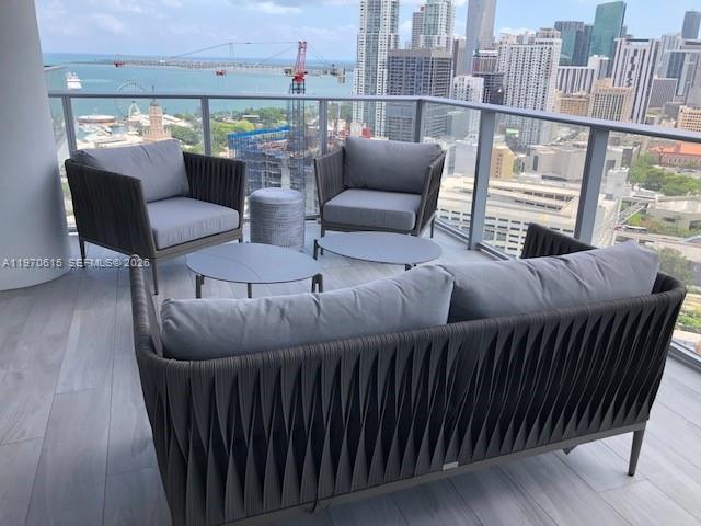 Paramount Miami Worldcent