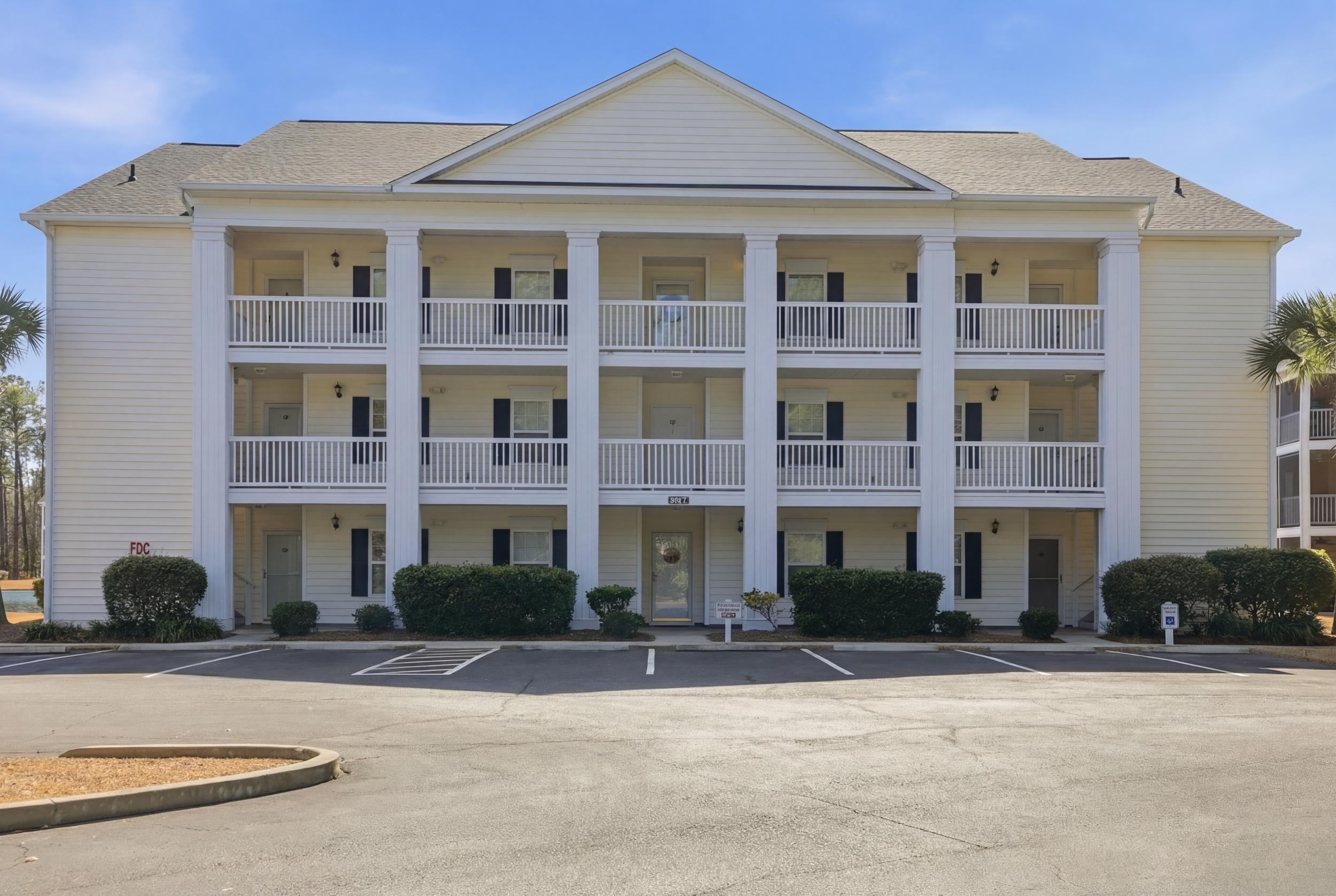 627 Woodmoor Dr. UNIT #203 Murrells Inlet, SC 29576
