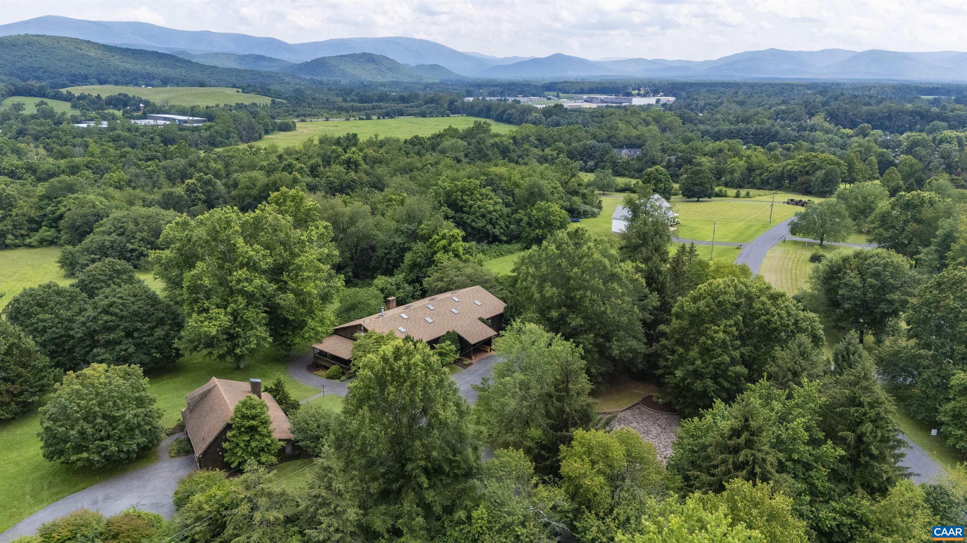 listing main picture