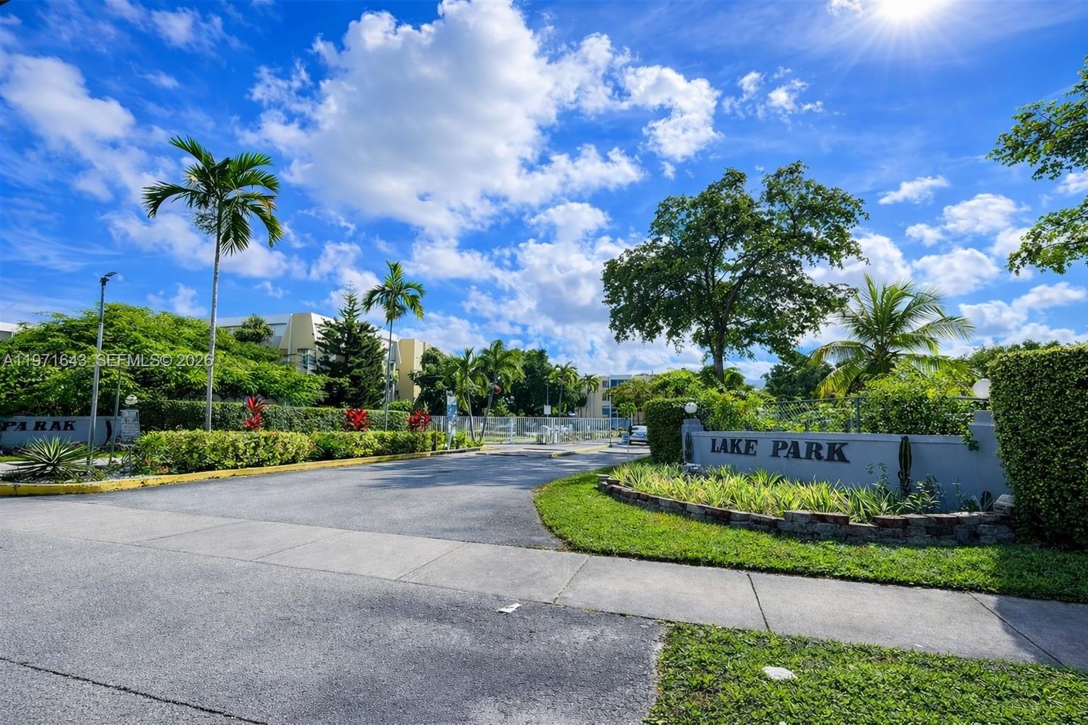 Lake Park Condo No 1 - Bl