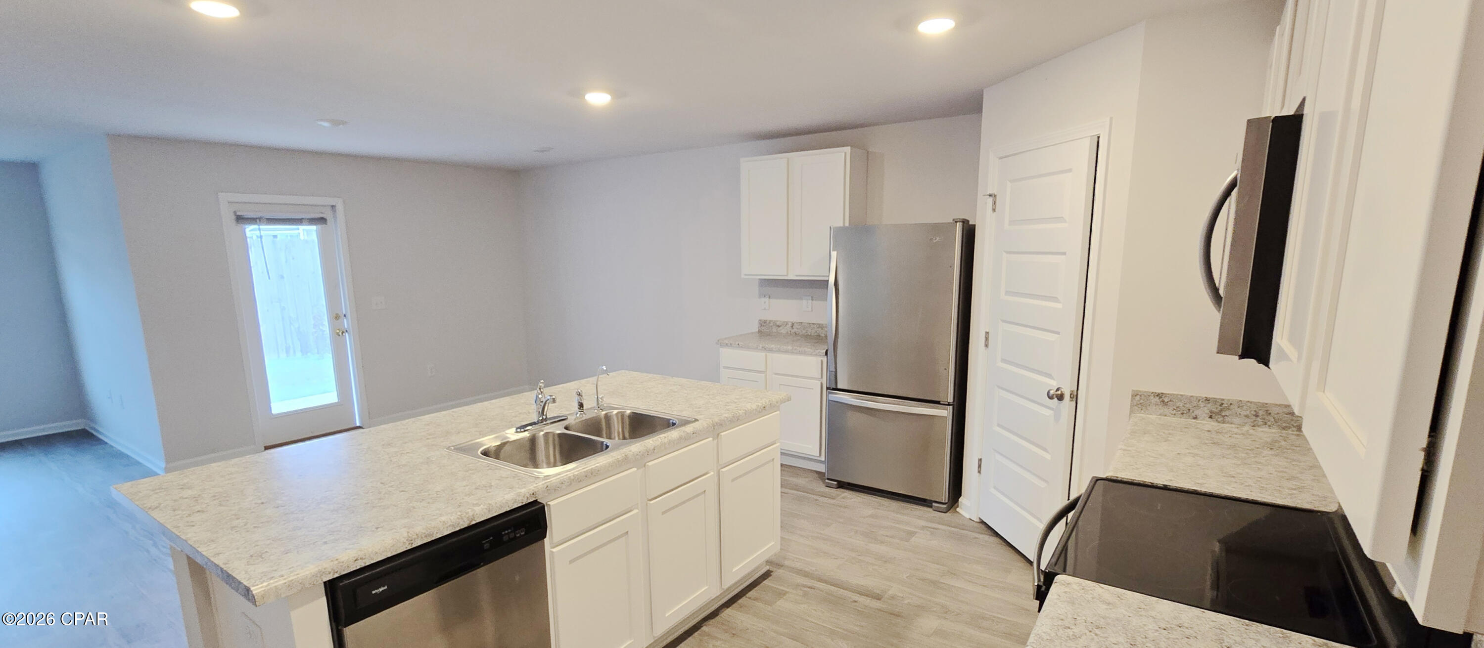 Image 11 For 3992 Pioneer Lane