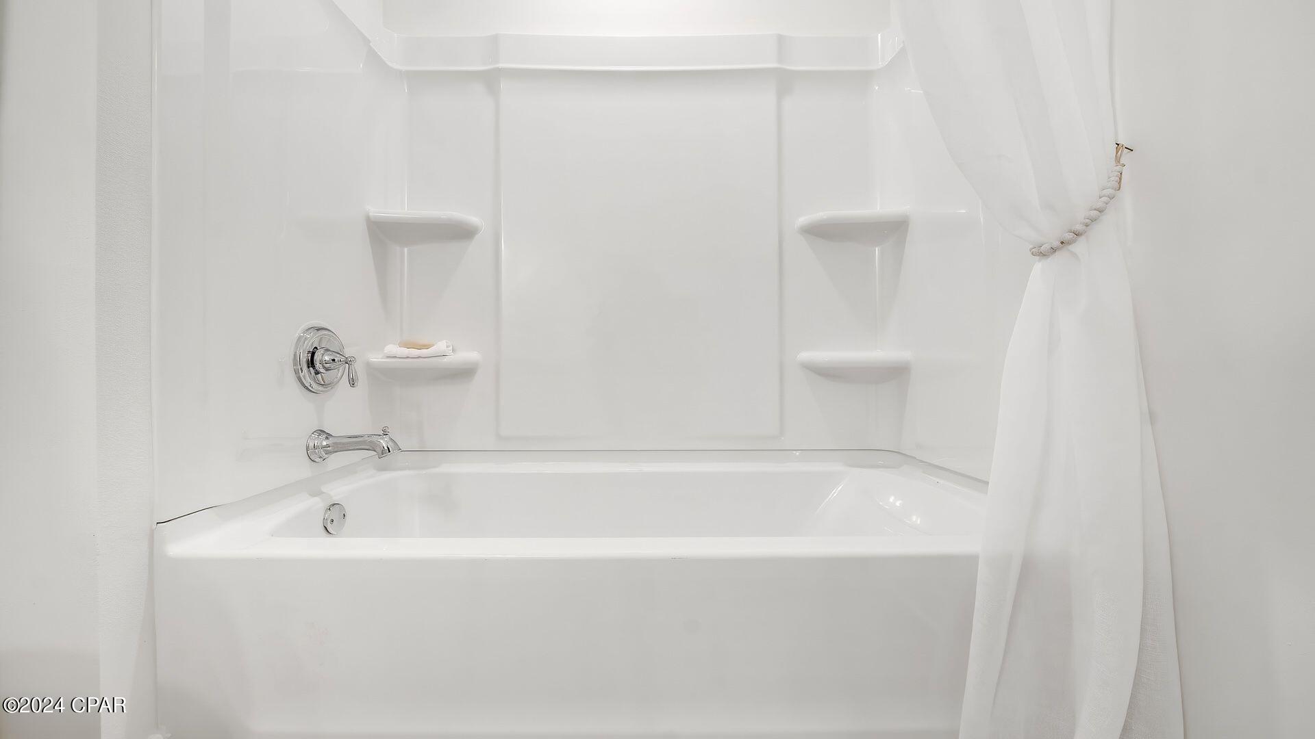 Image 13 For 228 Salt Creek Lane