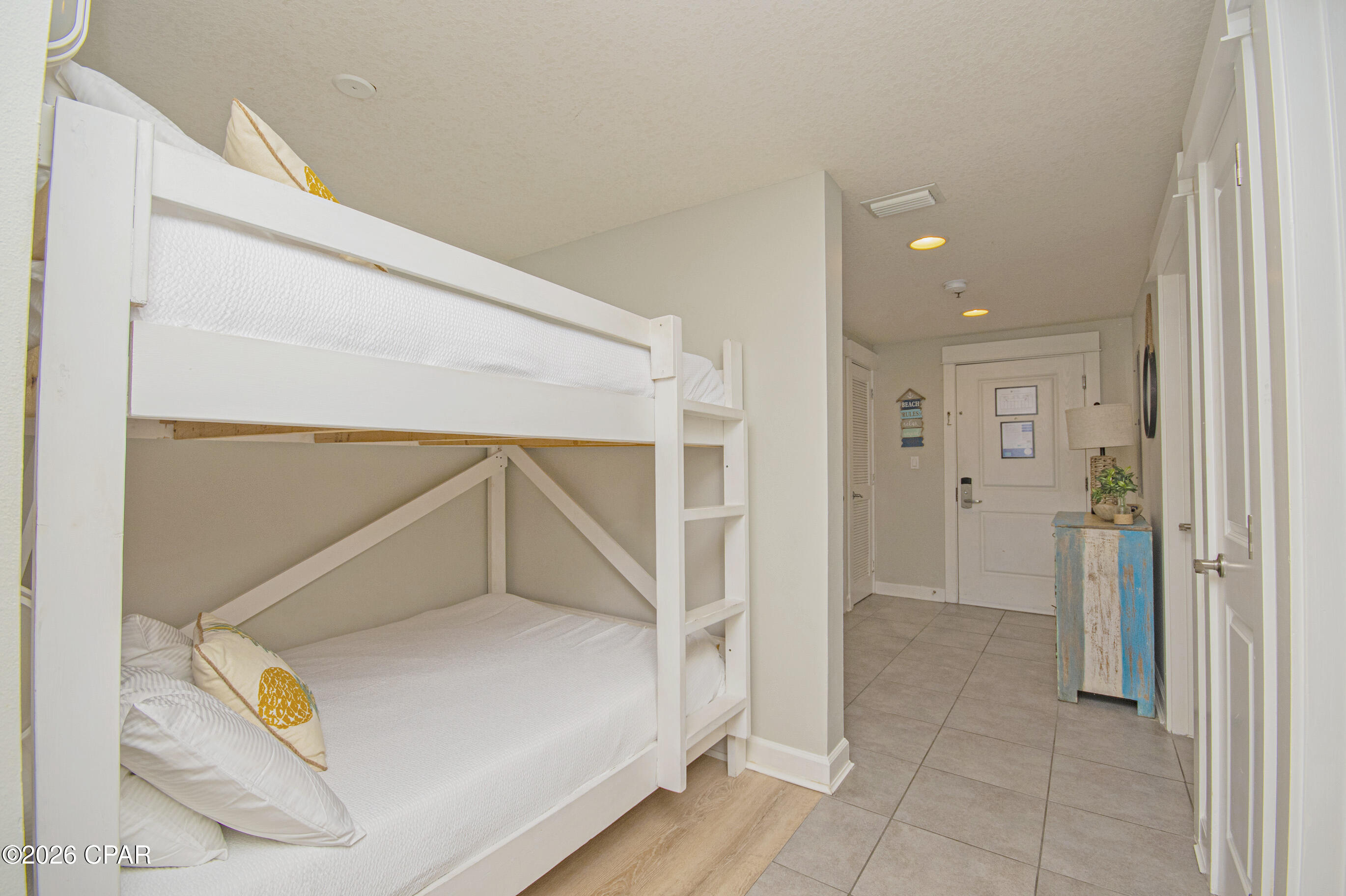 Image 12 For 11807 Front Beach Road 2003