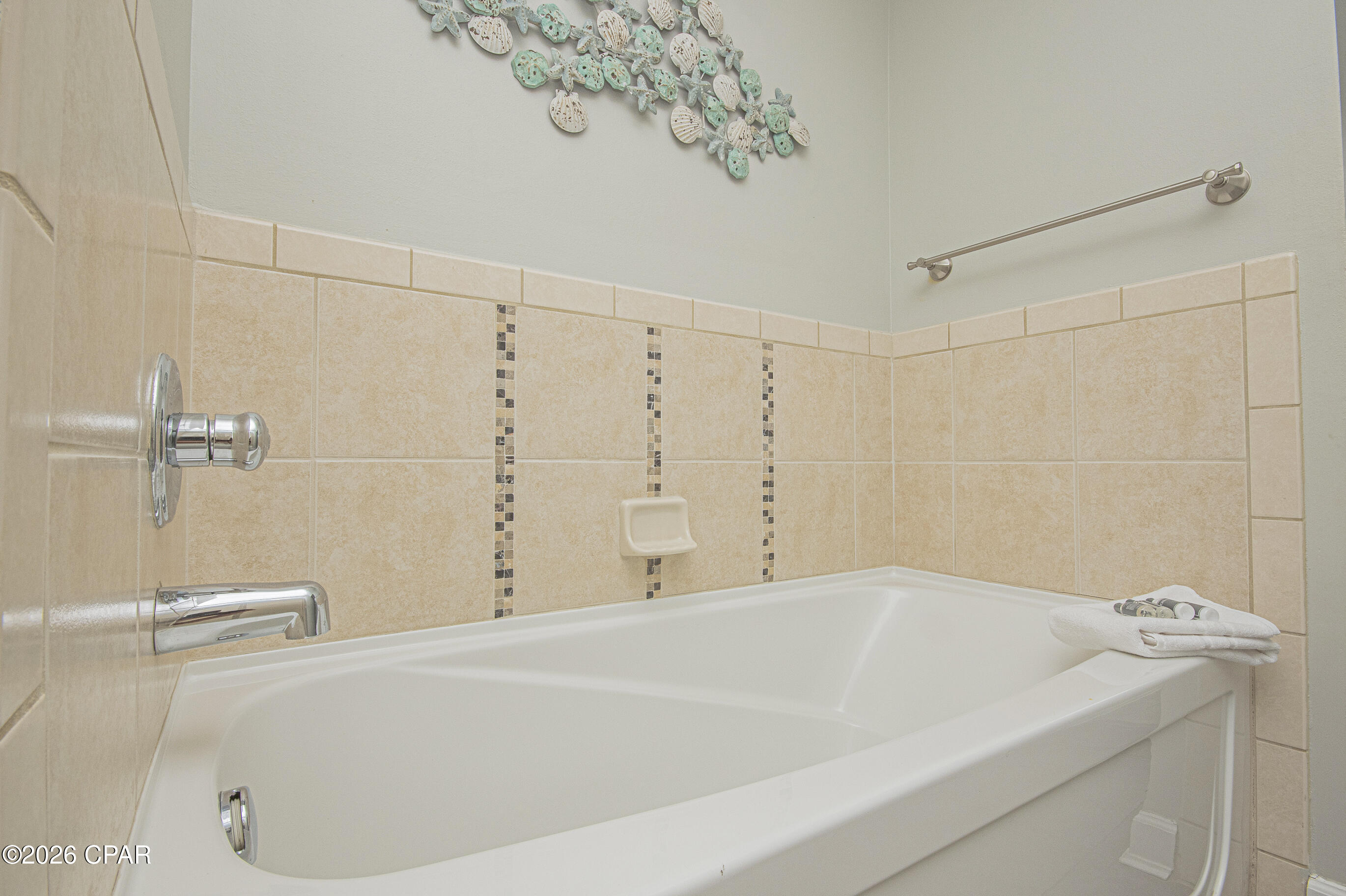 Image 41 For 11807 Front Beach Road 2003