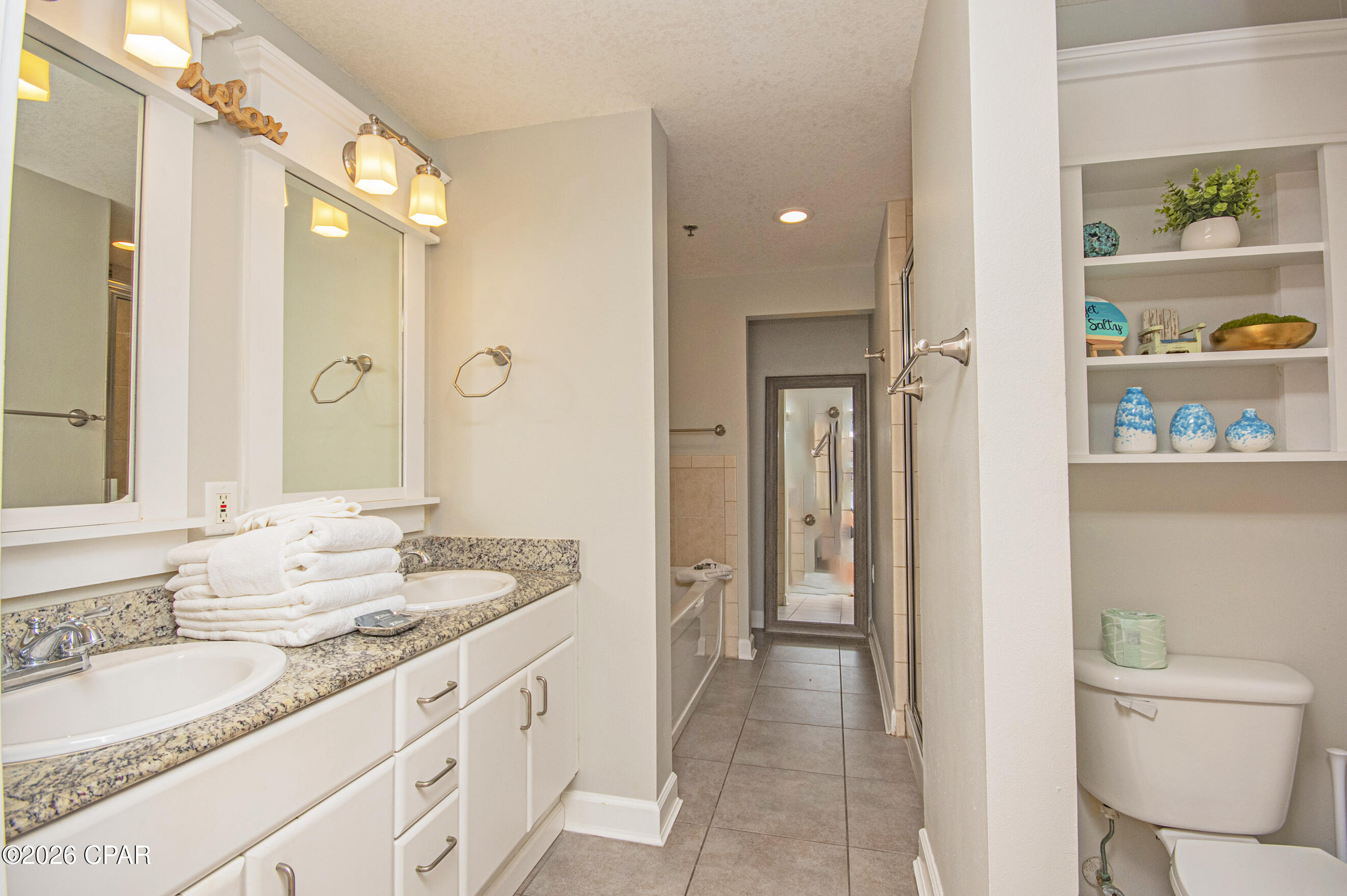 Image 43 For 11807 Front Beach Road 2003