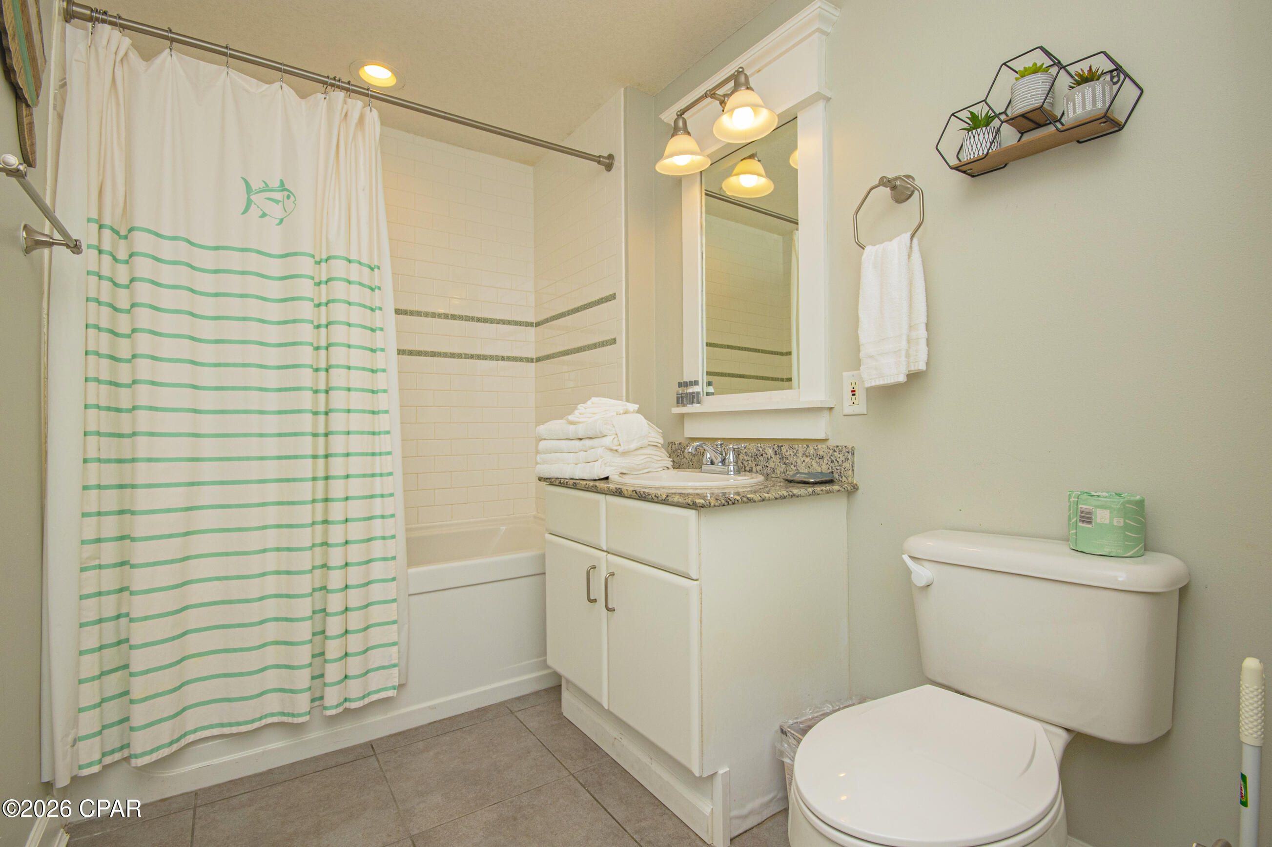 Image 47 For 11807 Front Beach Road 2003