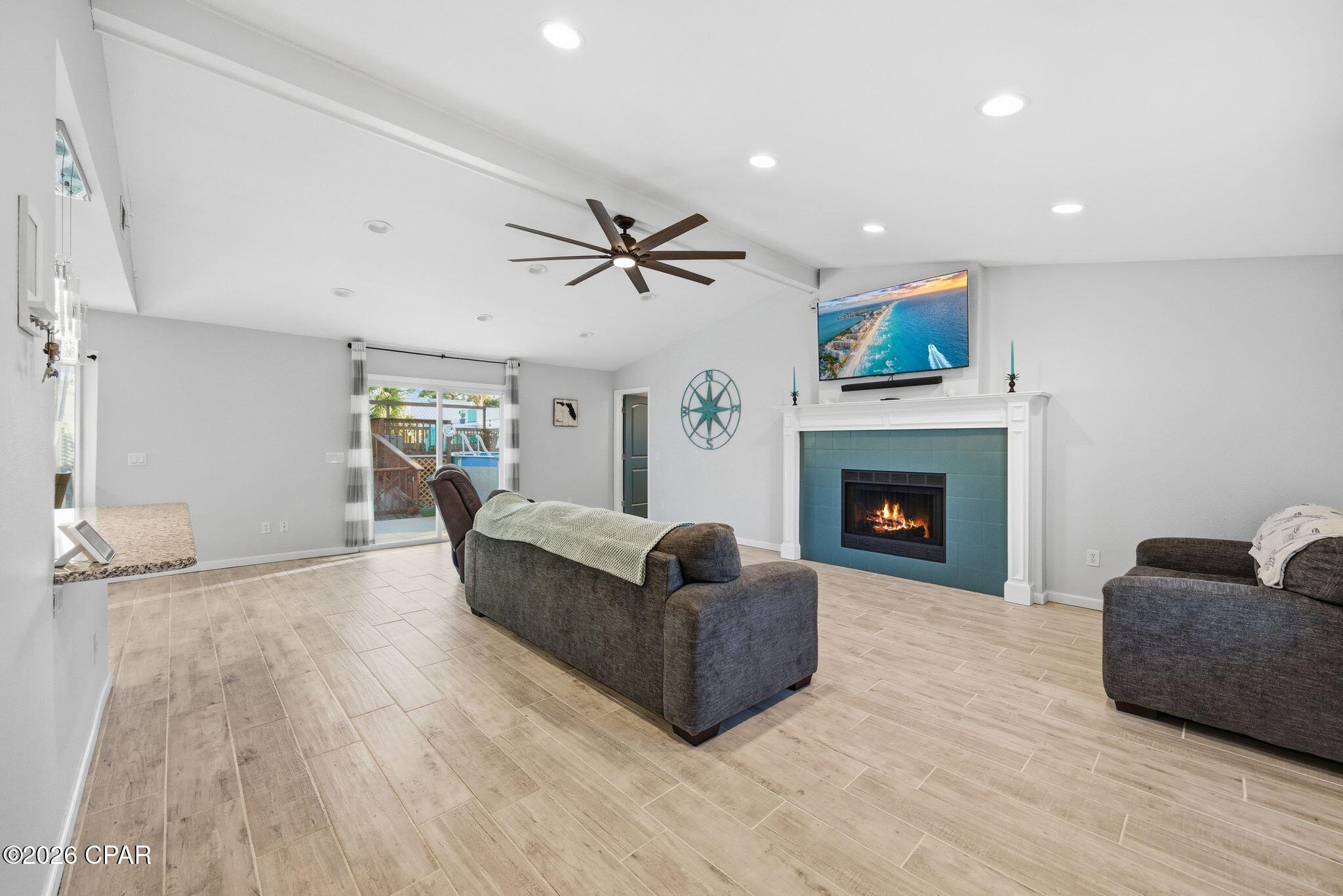 Image 6 For 321 Prudence Lane