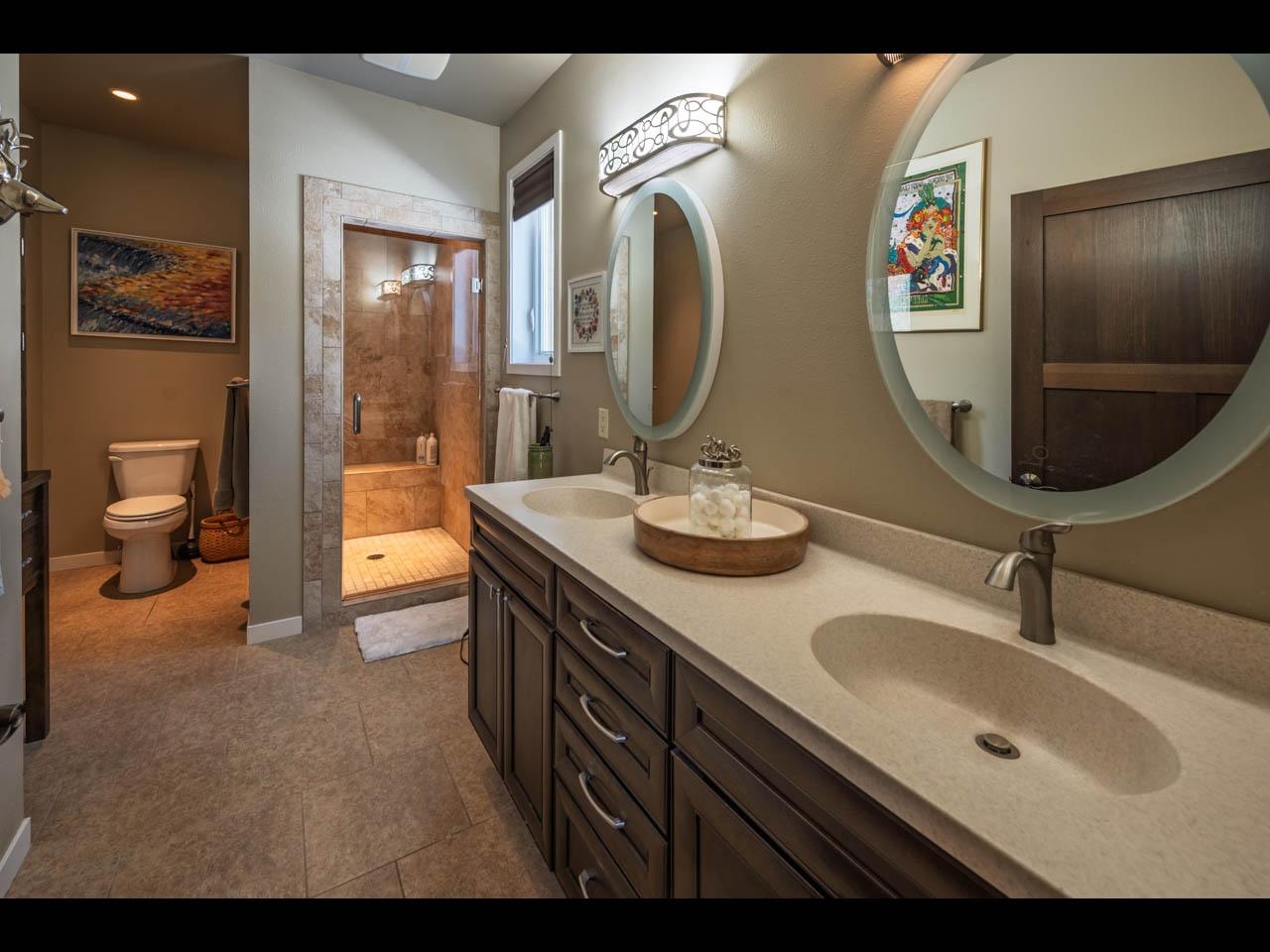 River Property Property 8550 Kenwood Terrace Photo 11
