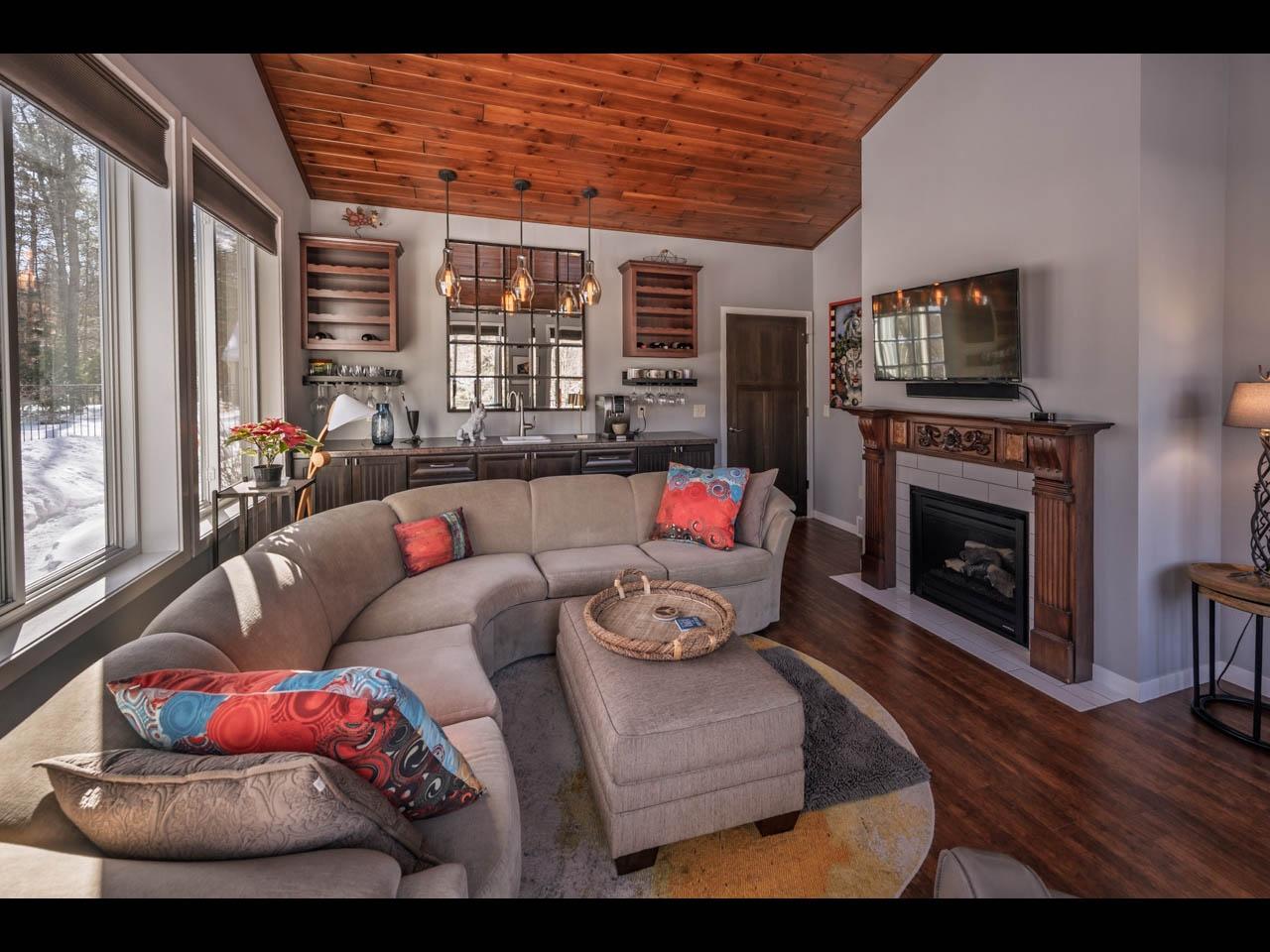 Undocumented Lake Property 8550 Kenwood Terrace Photo 15