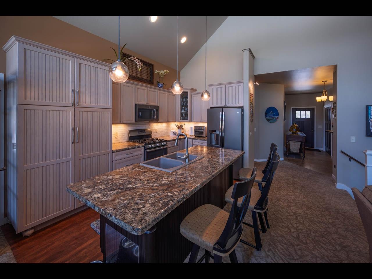 River Property Property 8550 Kenwood Terrace Photo 8