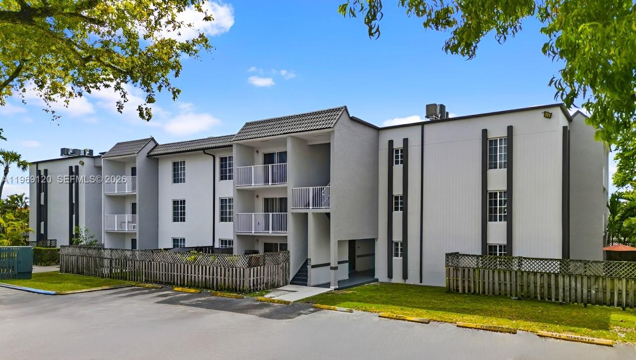 Doral Gardens II Condo