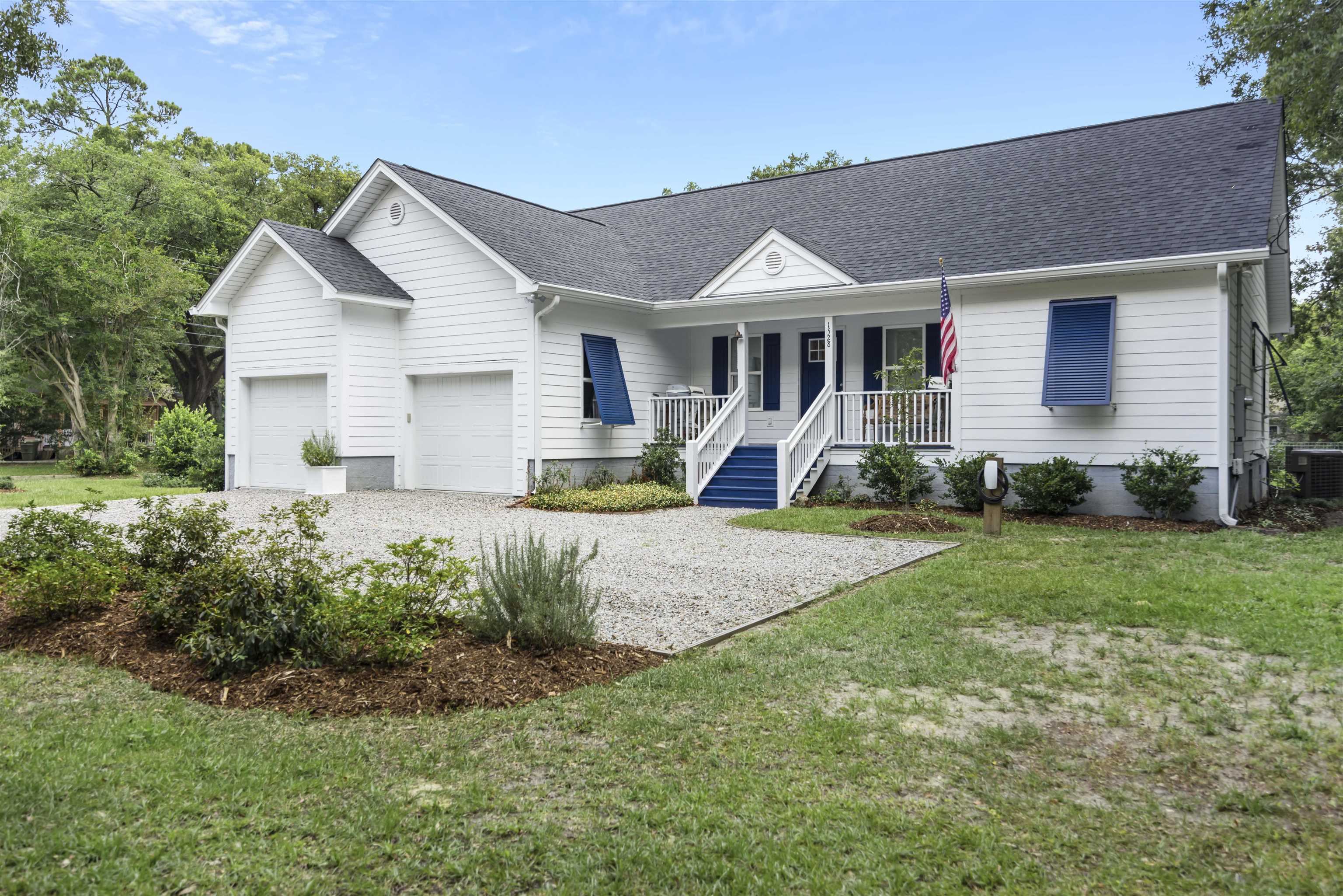 1528 Winyah St. Georgetown, SC 29440