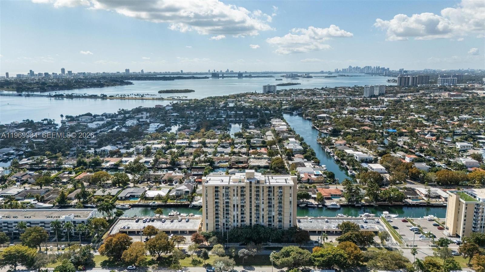 Vecino Del Mar Condo