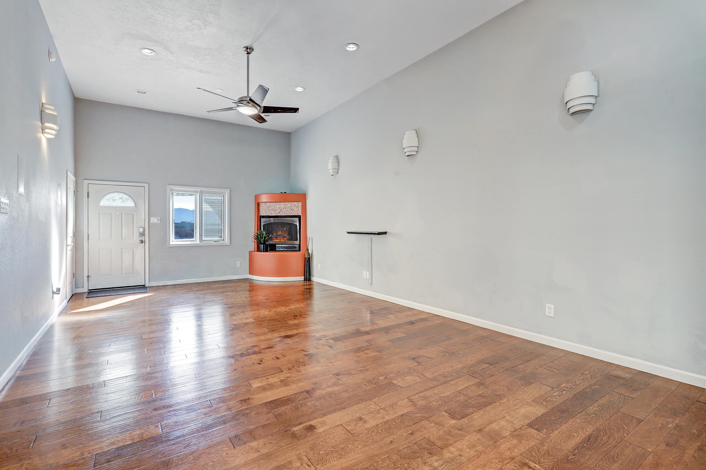 1301 Rio Rancho Boulevard Unit B, Albuquerque NM 87121