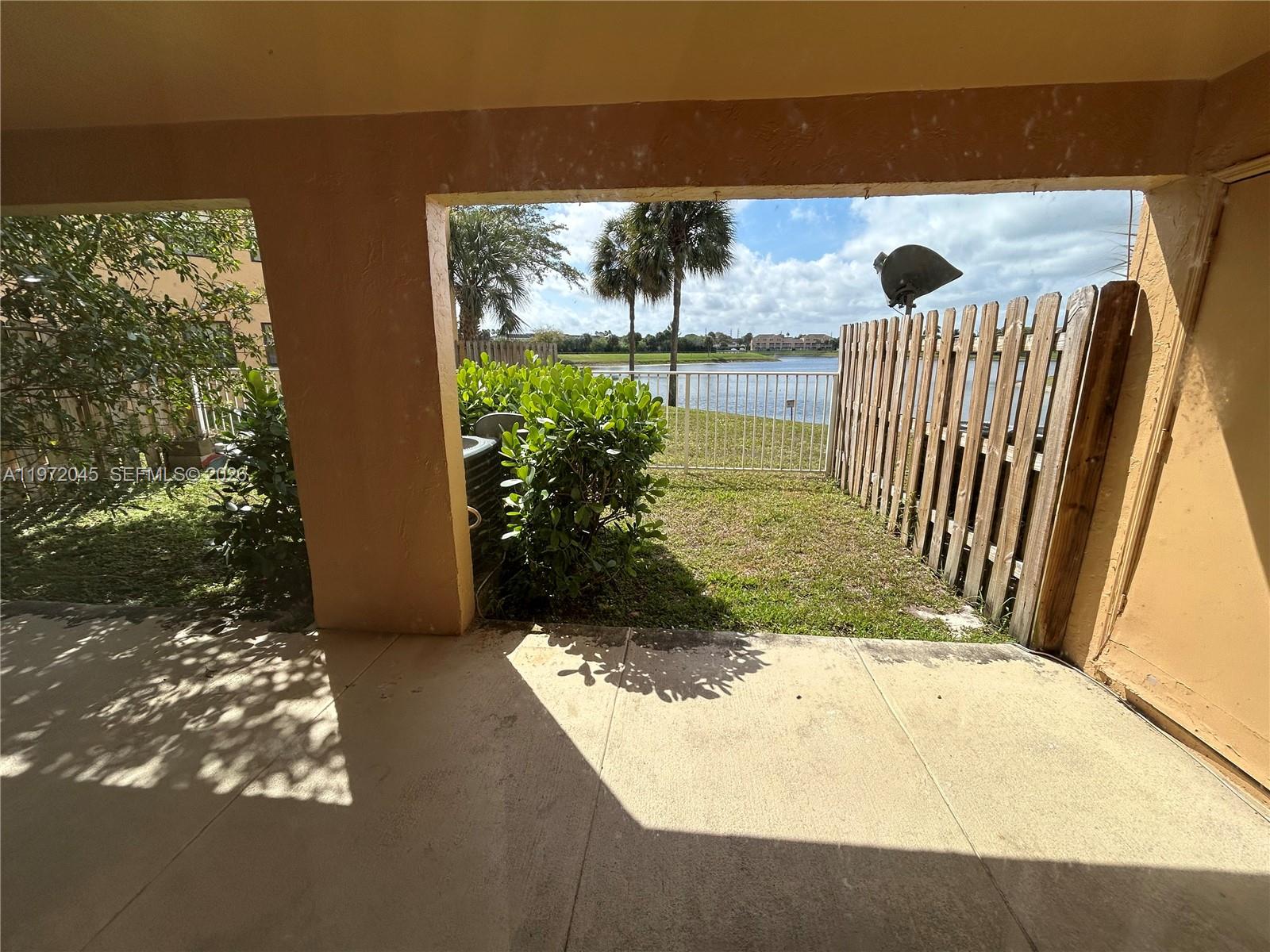 Stunning waterfront exterior at 5200 31st Ave - Condo in Fort Lauderdale