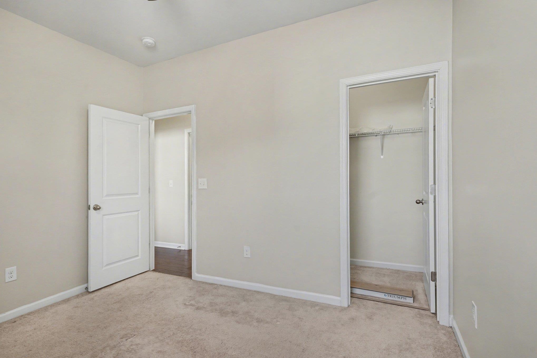 2604953 | Photo 23