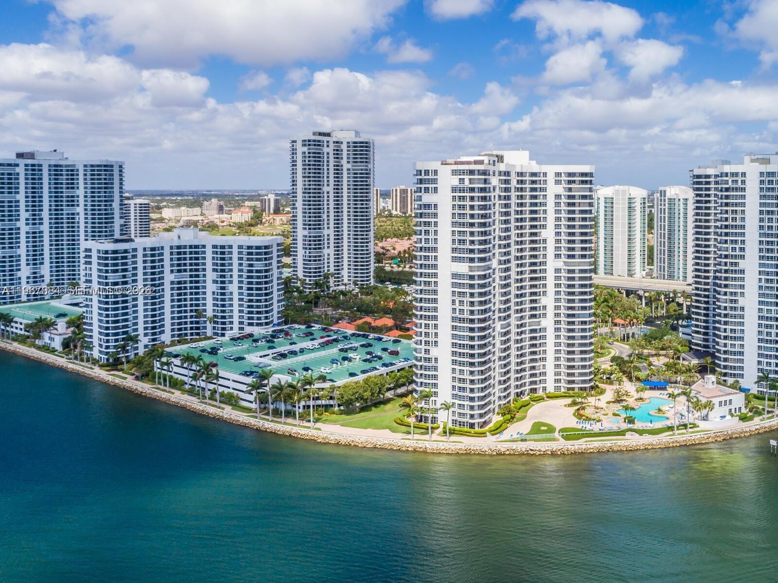 Mystic Pointe Condo No Th