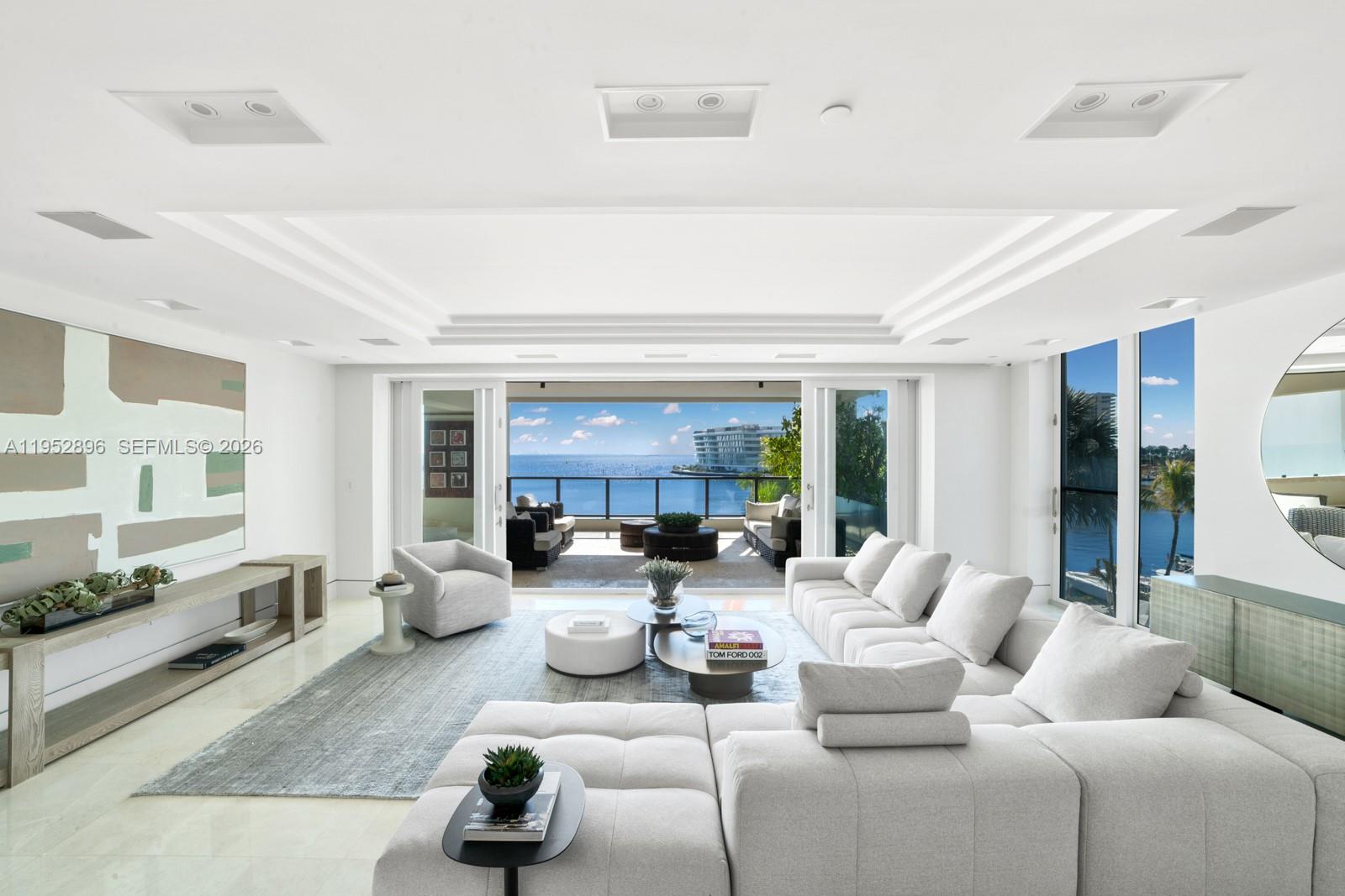 Residences At Vizcaya Con