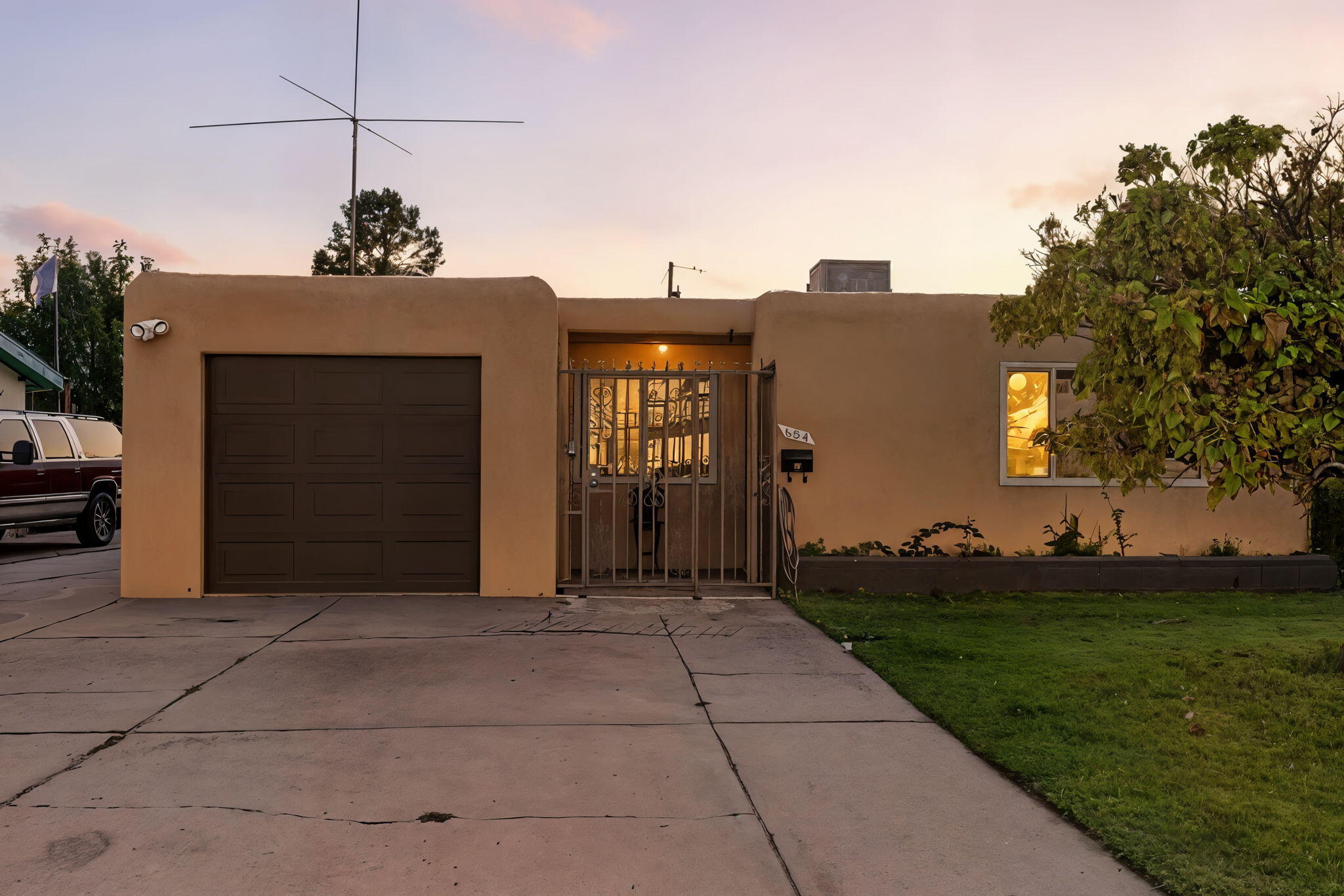 634 Gene Avenue, Albuquerque NM 87107