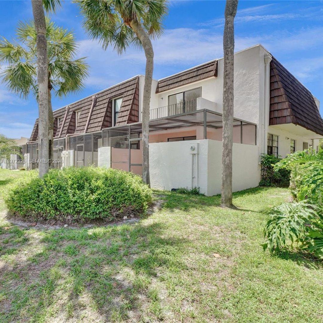 Westview Condominium No T