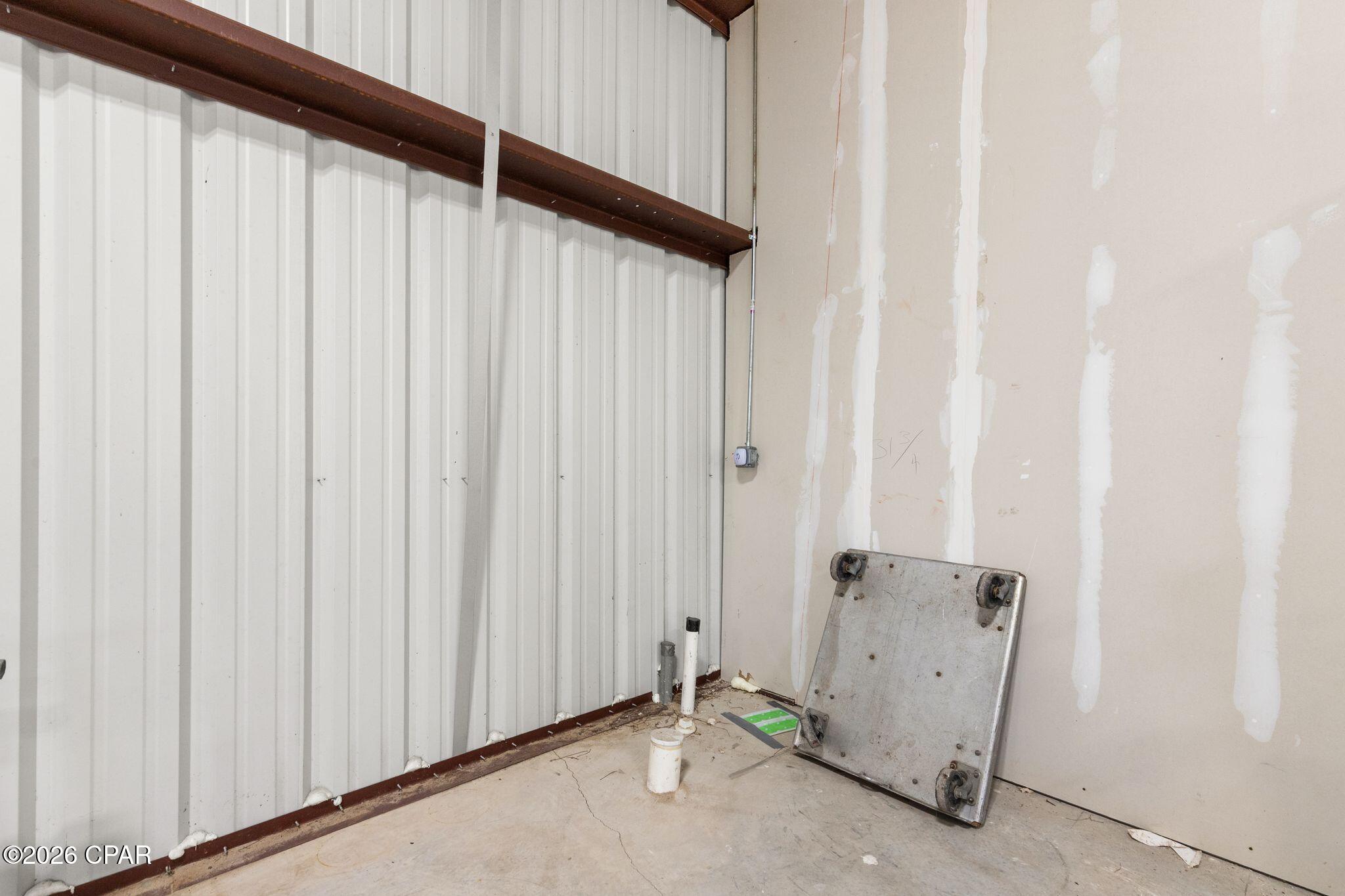 Image 29 For 2532 Joan Avenue