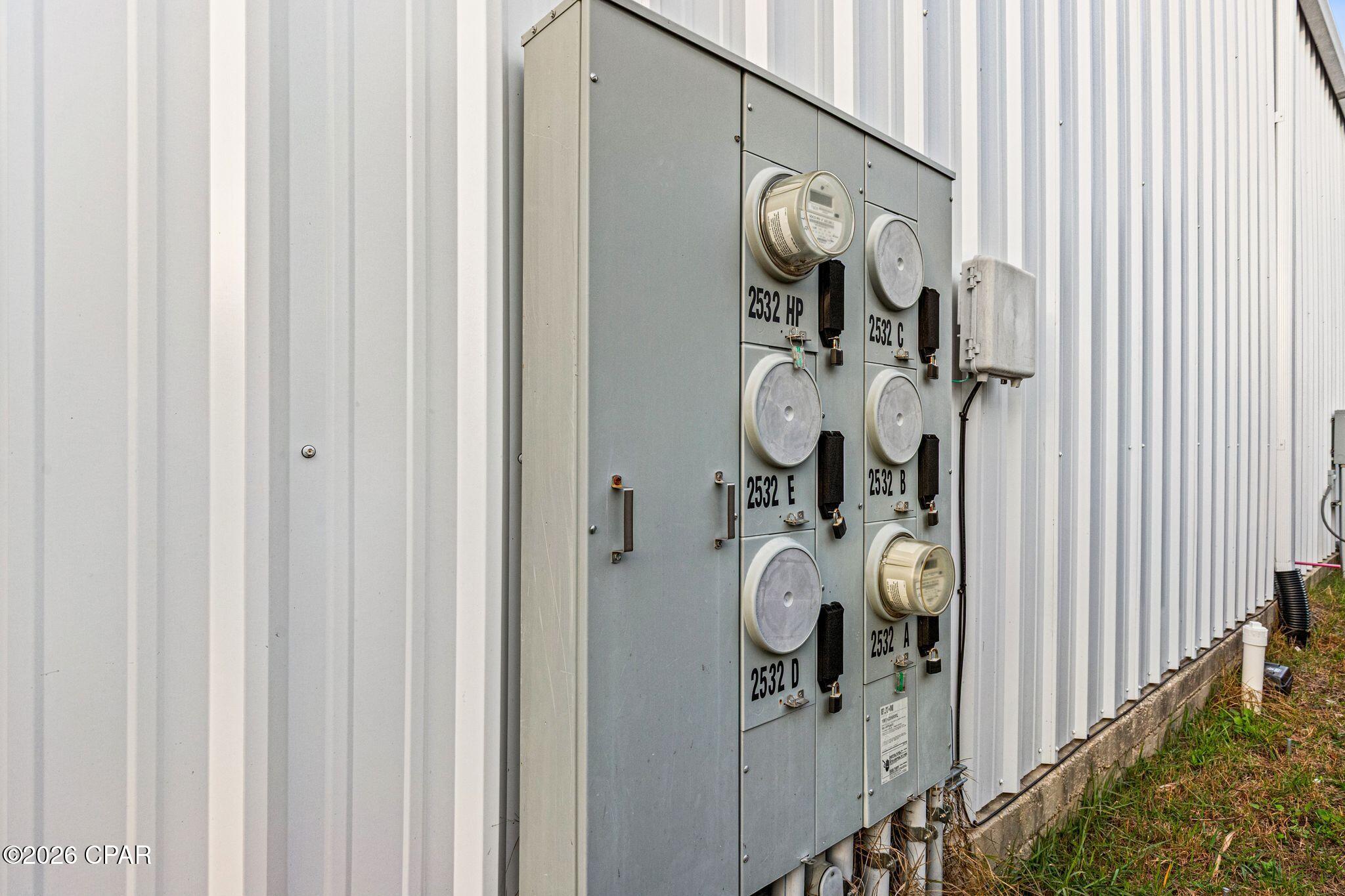 Image 31 For 2532 Joan Avenue