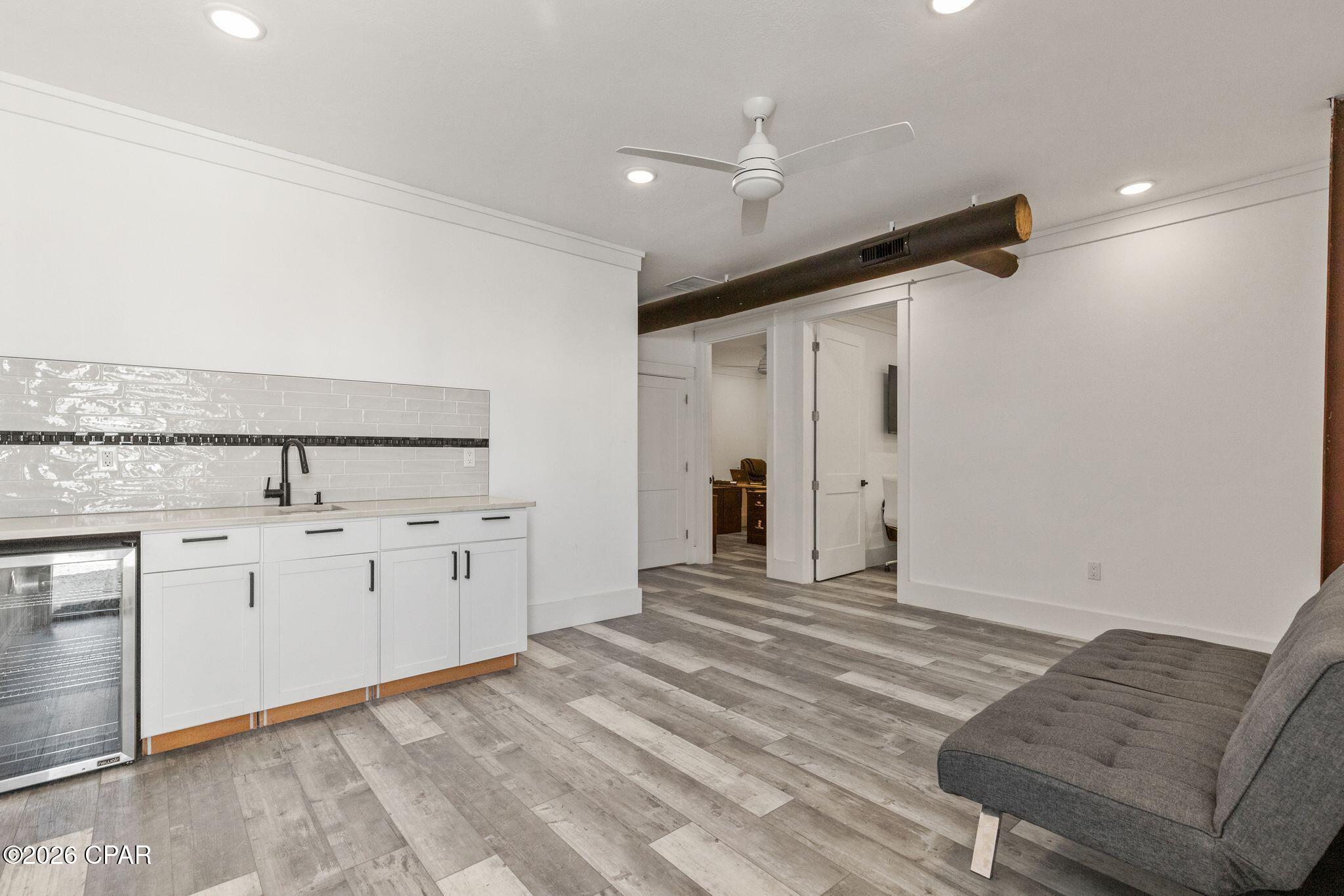 Image 4 For 2532 Joan Avenue