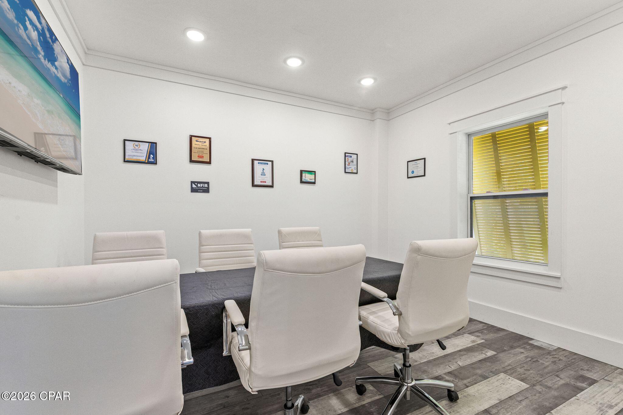 Image 7 For 2532 Joan Avenue