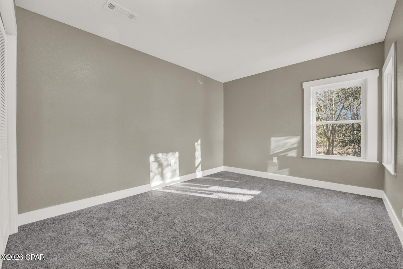 Image 28 For 657 Main Street