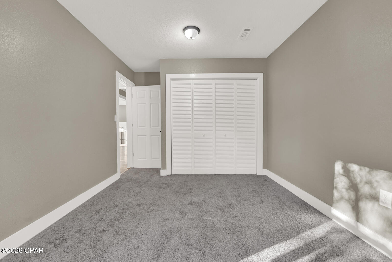 Image 29 For 657 Main Street