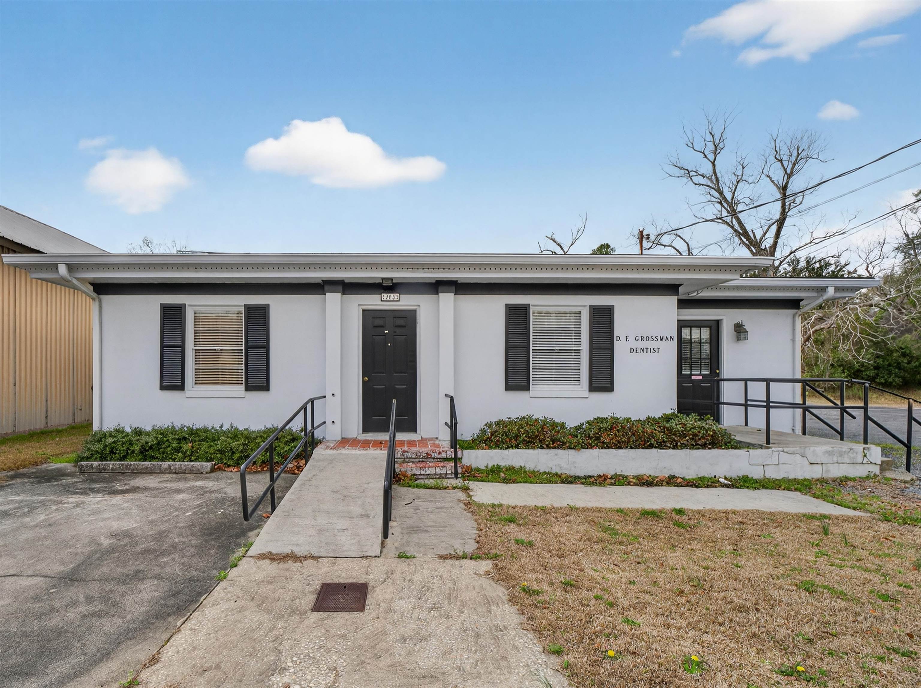 208 S Jackson St. Kingstree, SC 29556
