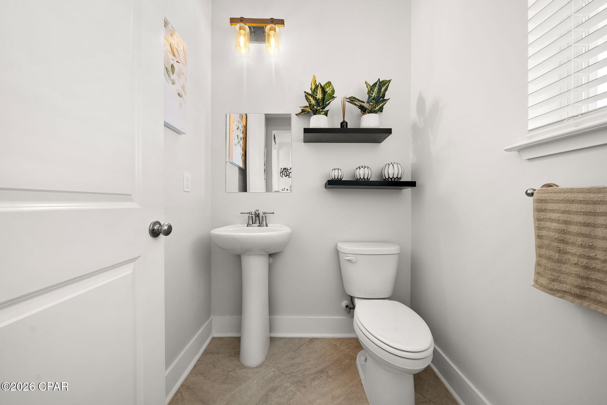 Image 11 For 2101 Kingfisher Court