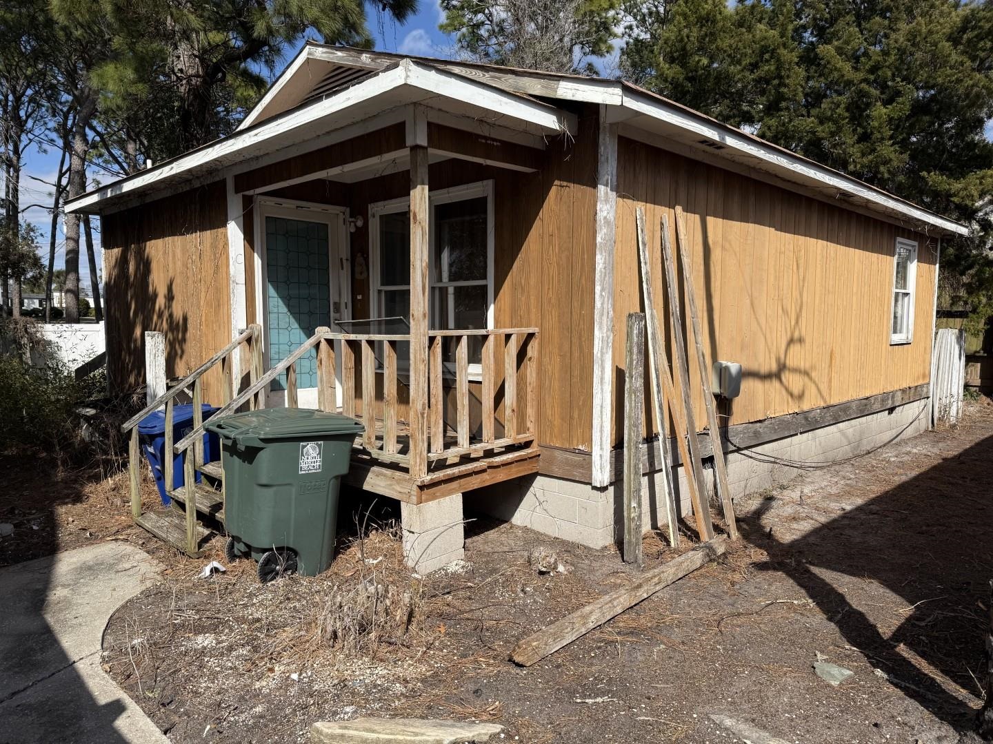 2008 Edge Dr. North Myrtle Beach, SC 29582