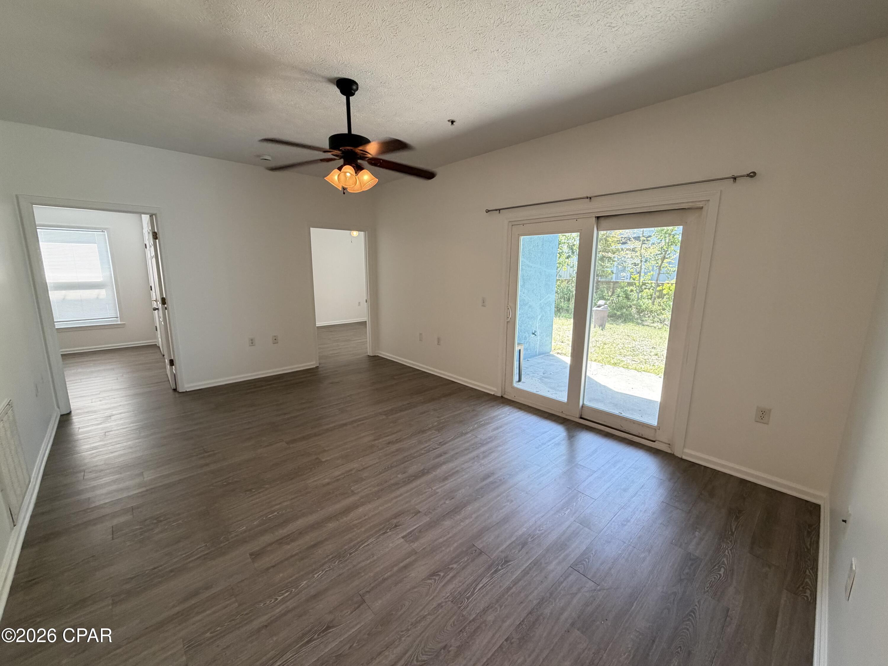 Image 9 For 9117 Laird Street 9119