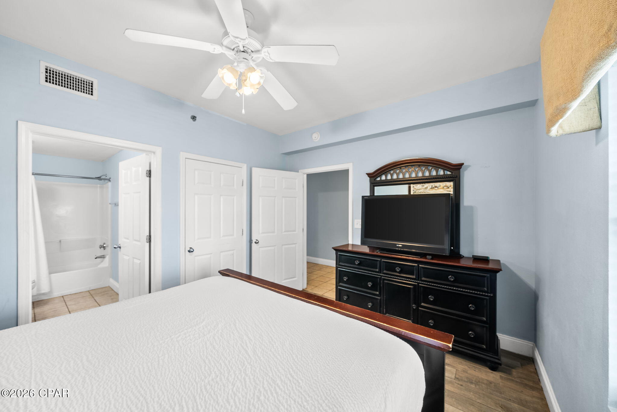 Image 17 For 9902 Thomas Drive 1337