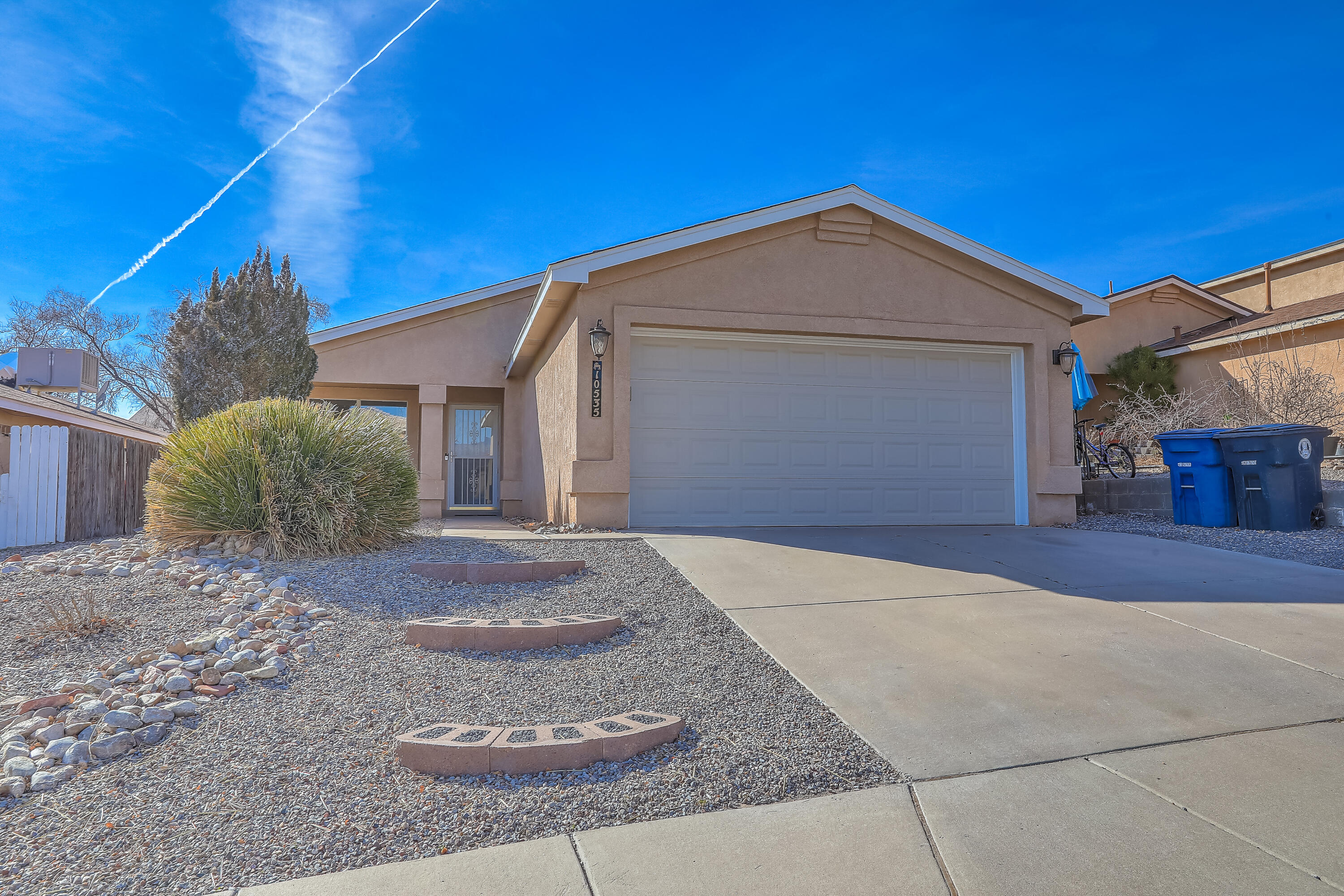 10535 Monte Rosso Place, Albuquerque NM 87114