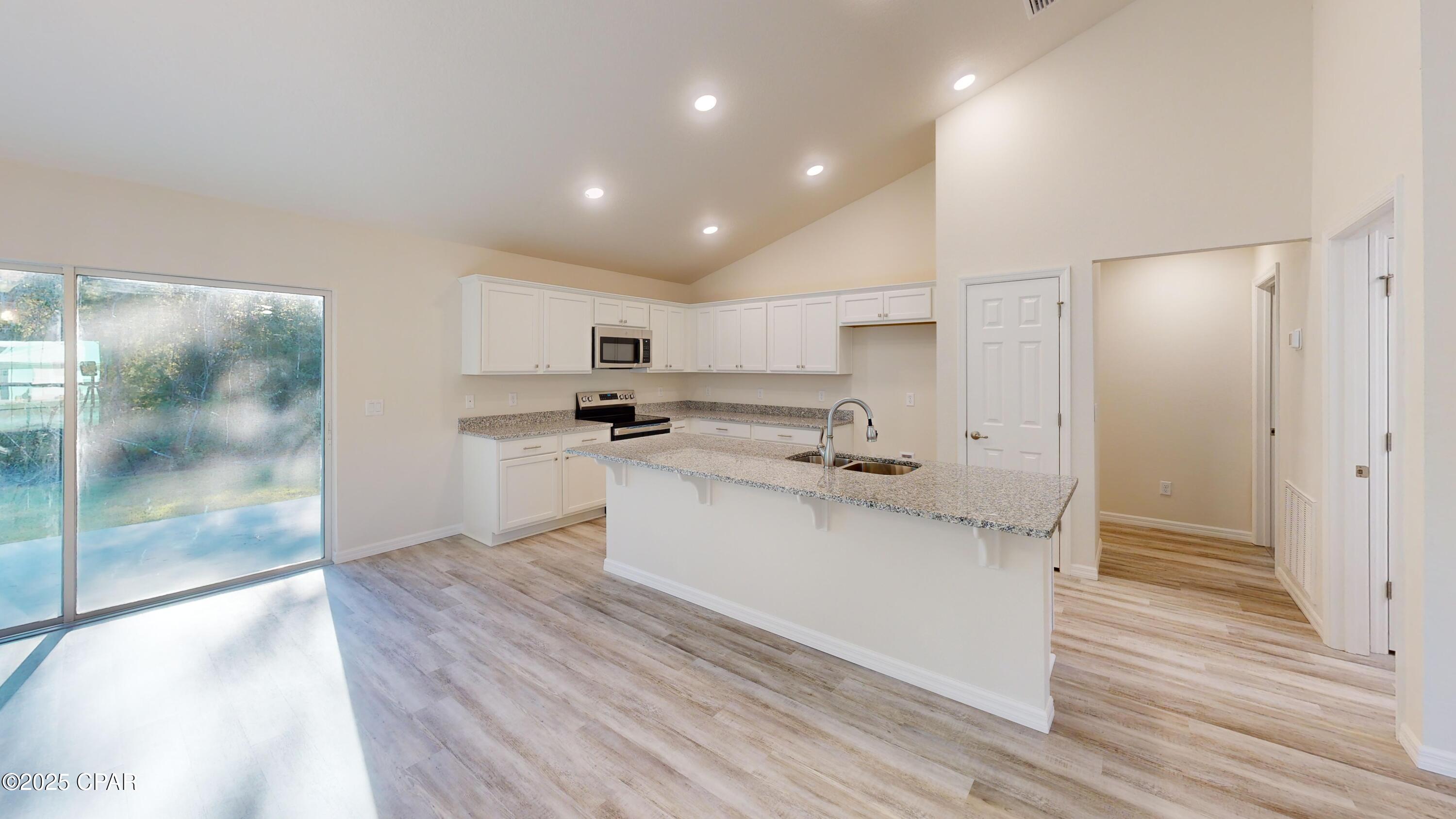 Image 17 For 2263 Shenandoah Boulevard