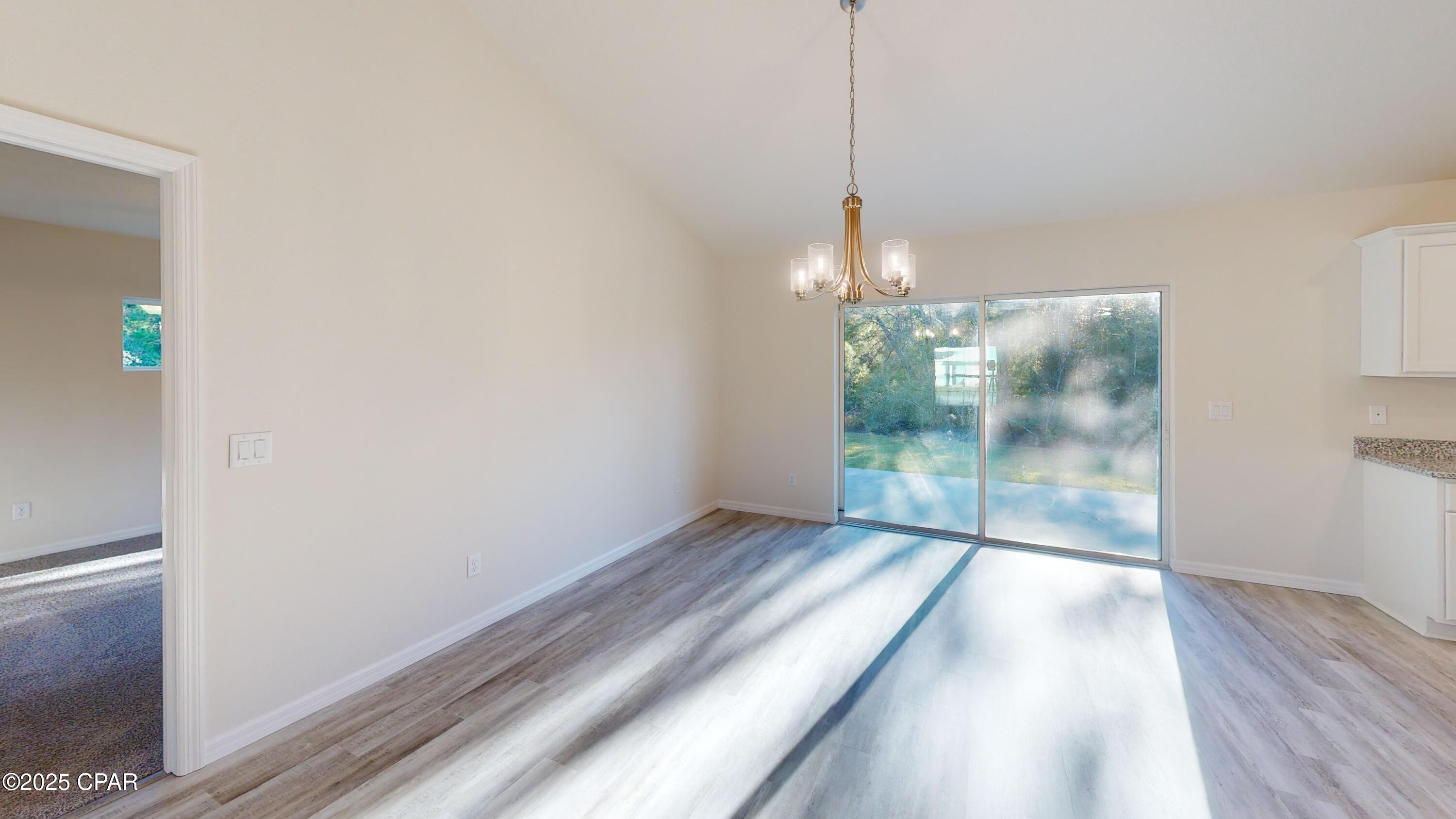 Image 19 For 2263 Shenandoah Boulevard