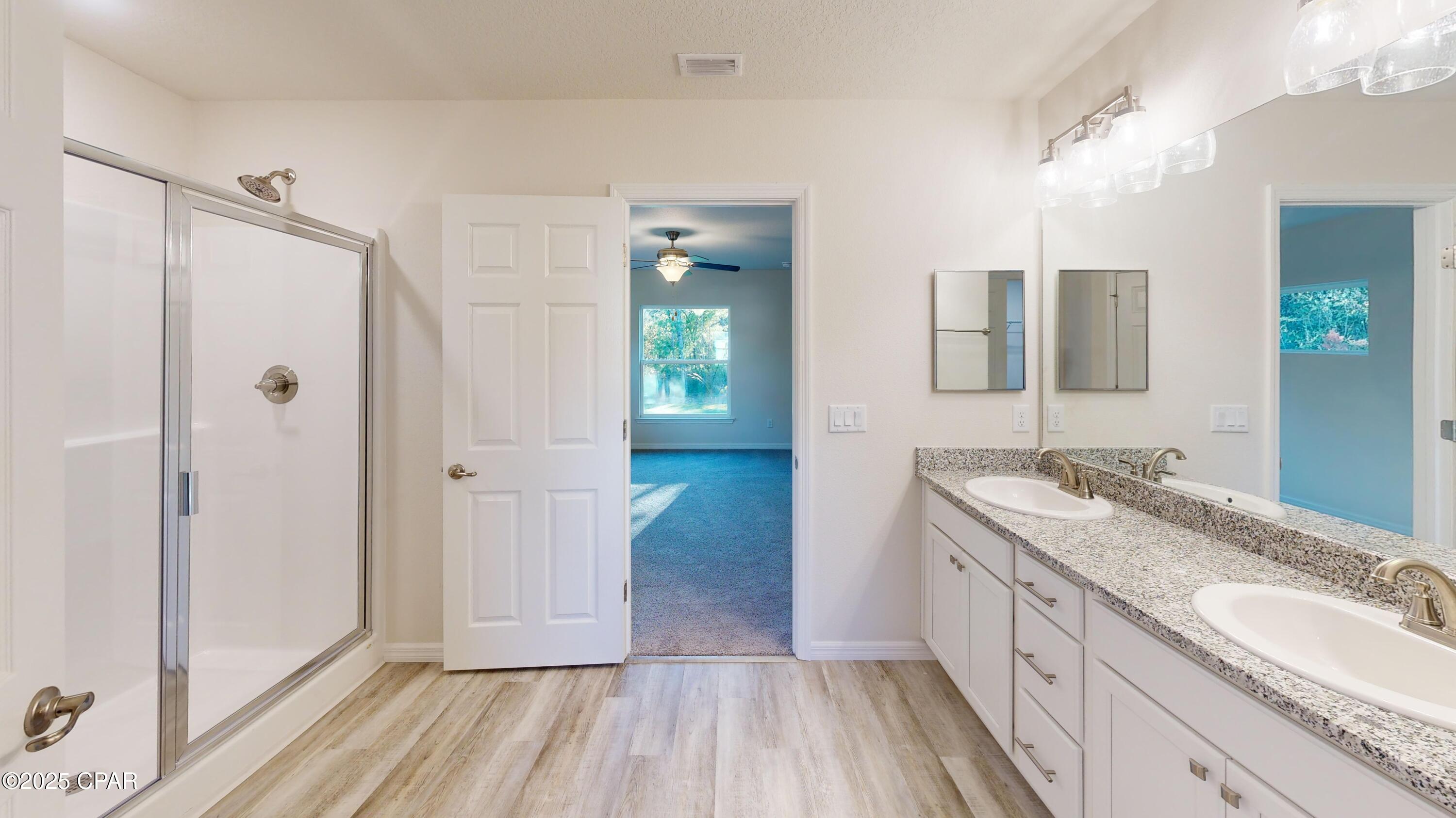 Image 5 For 2263 Shenandoah Boulevard