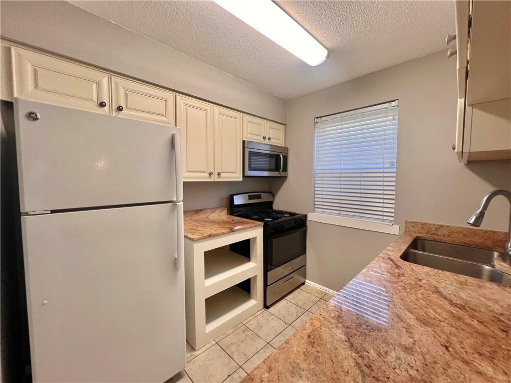 1617 Brockenbraugh Street B