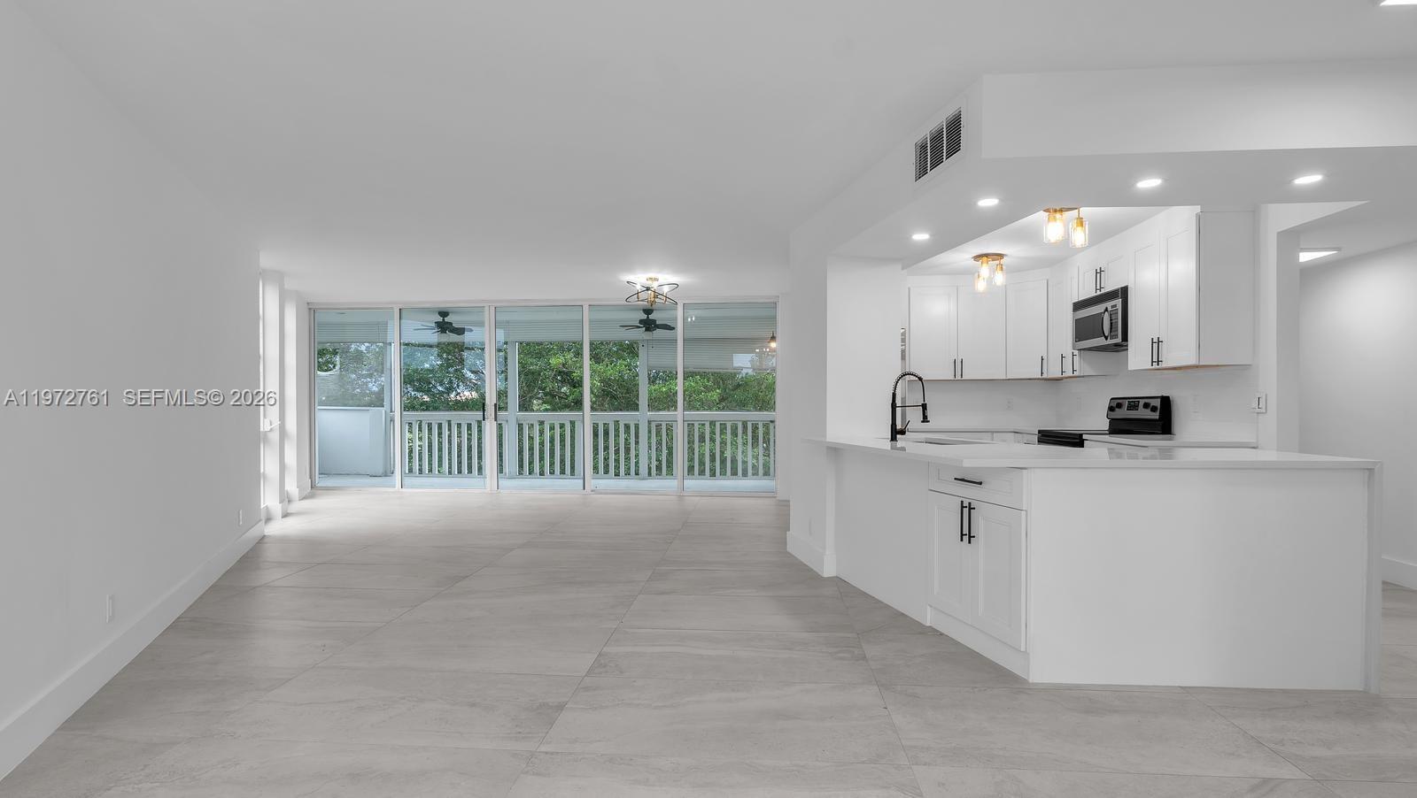 Environ I Condo 9