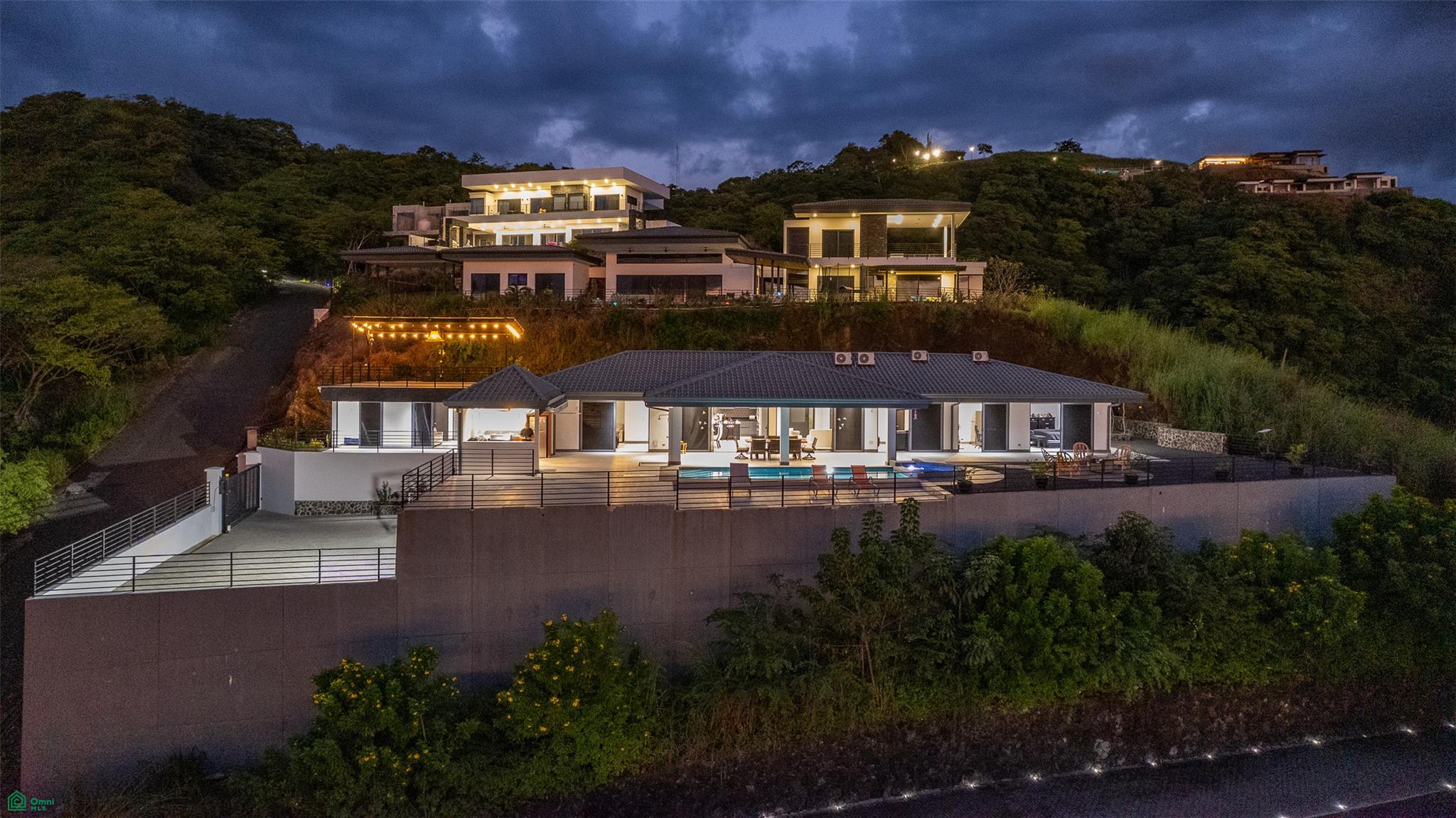 5 Bed Single Family Homes For Sale