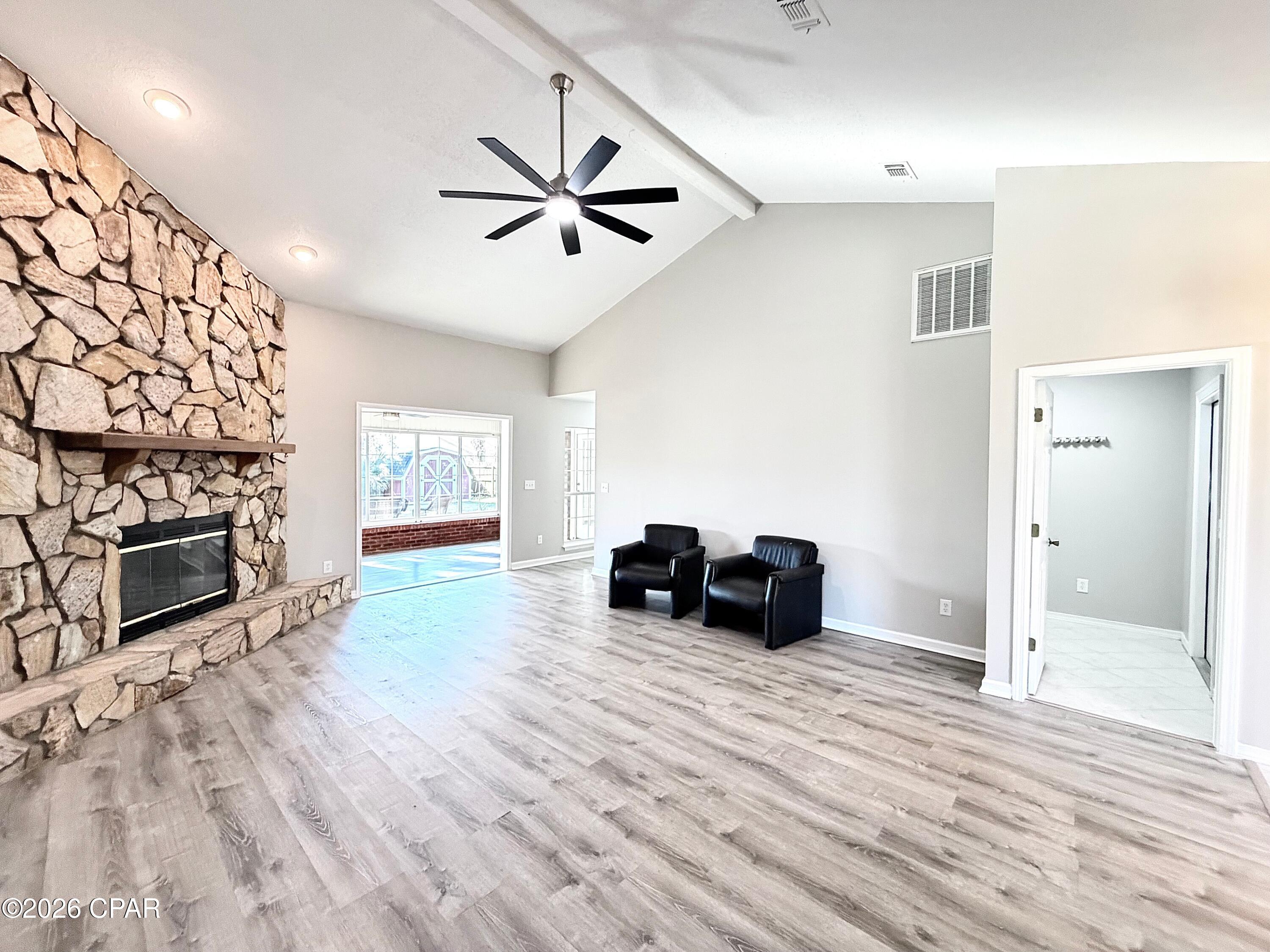 Image 10 For 8116 Heritage Woods Lane