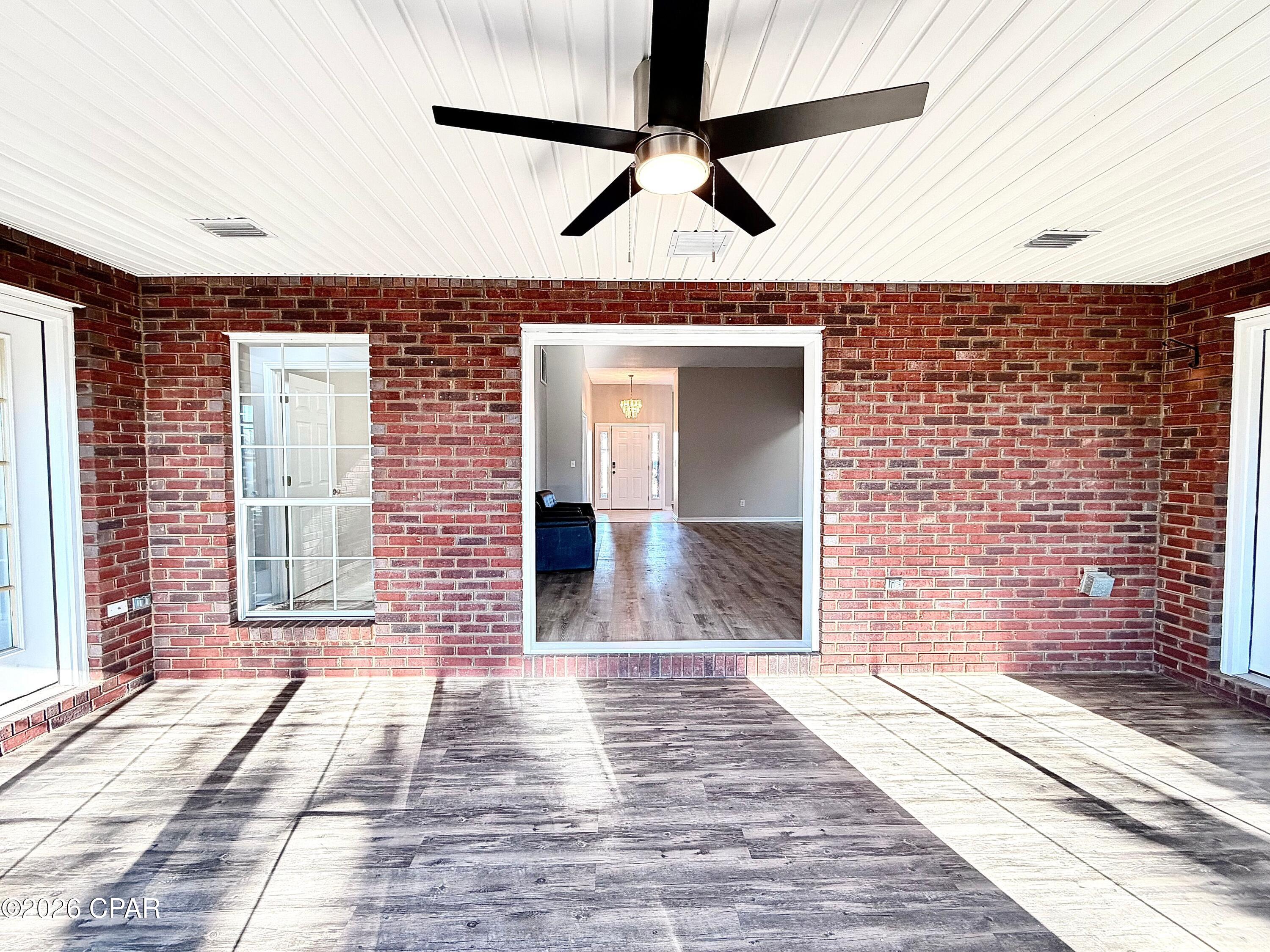 Image 12 For 8116 Heritage Woods Lane